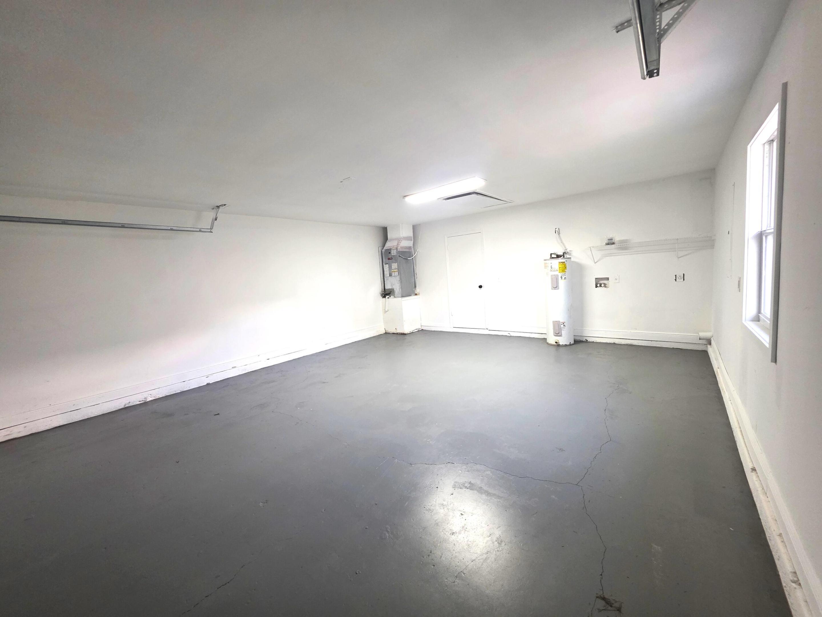 DIXIE HEIGHTS UNIT NO 3 - Residential Lease