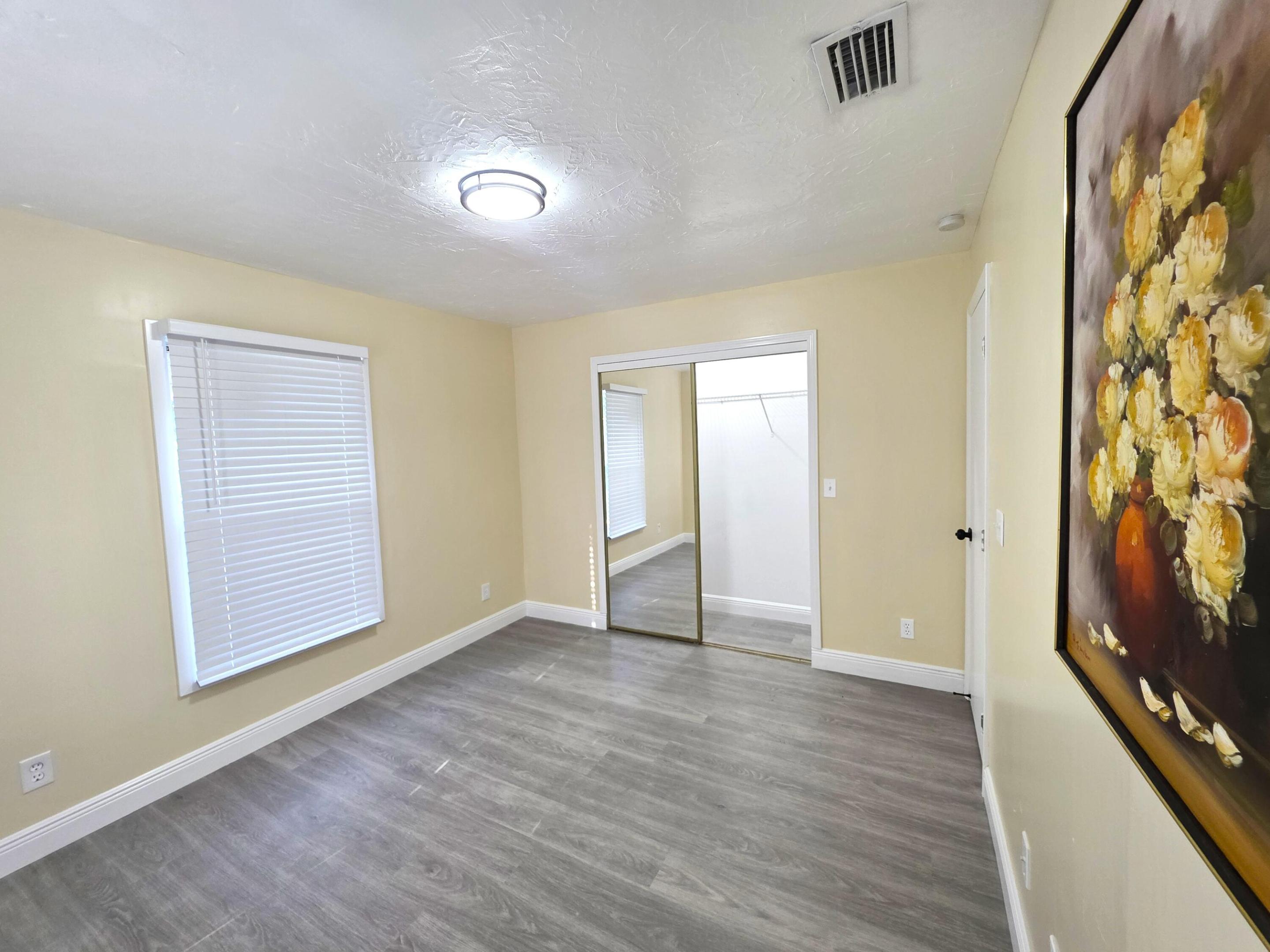 DIXIE HEIGHTS UNIT NO 3 - Residential Lease