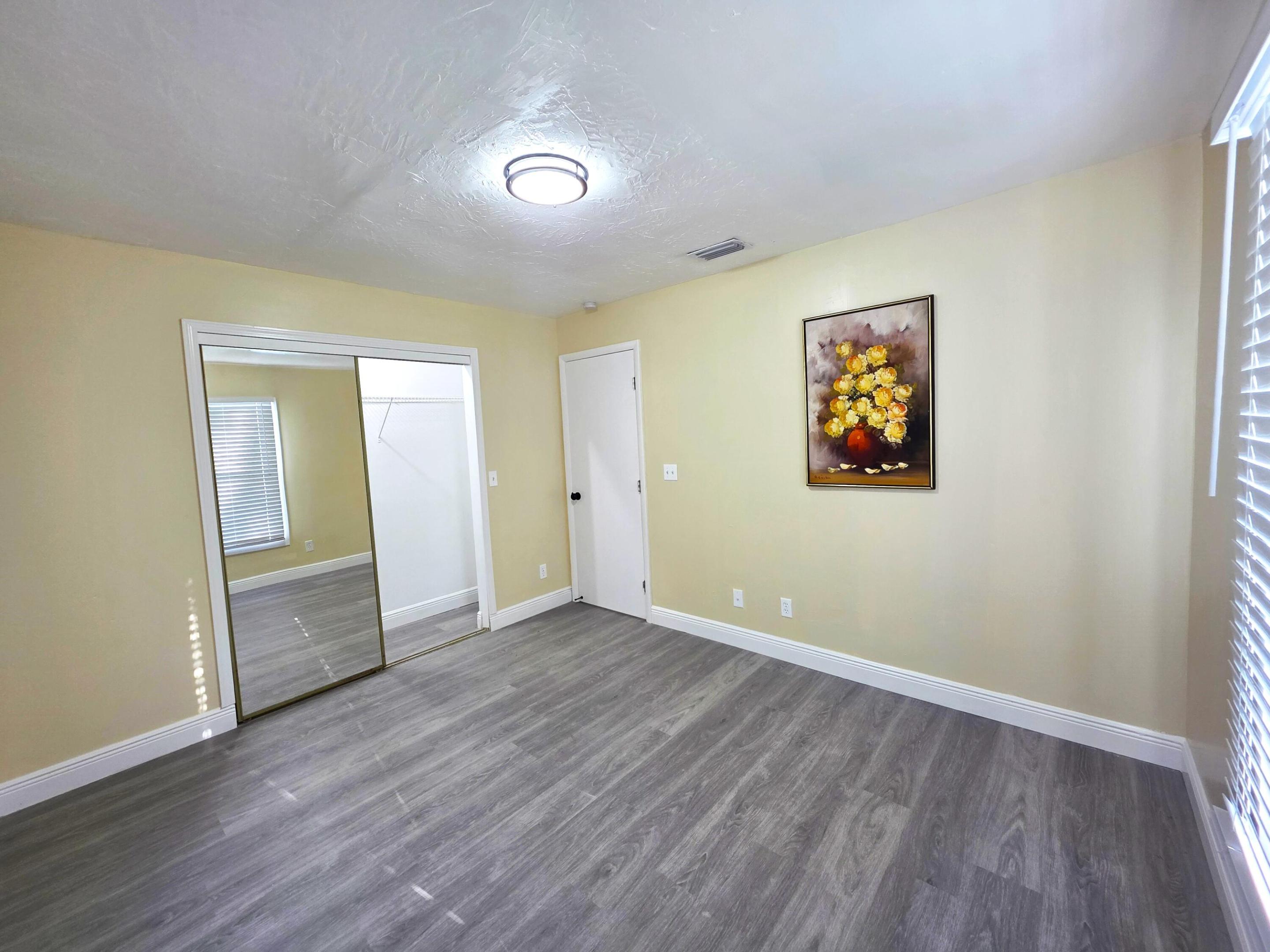 DIXIE HEIGHTS UNIT NO 3 - Residential Lease