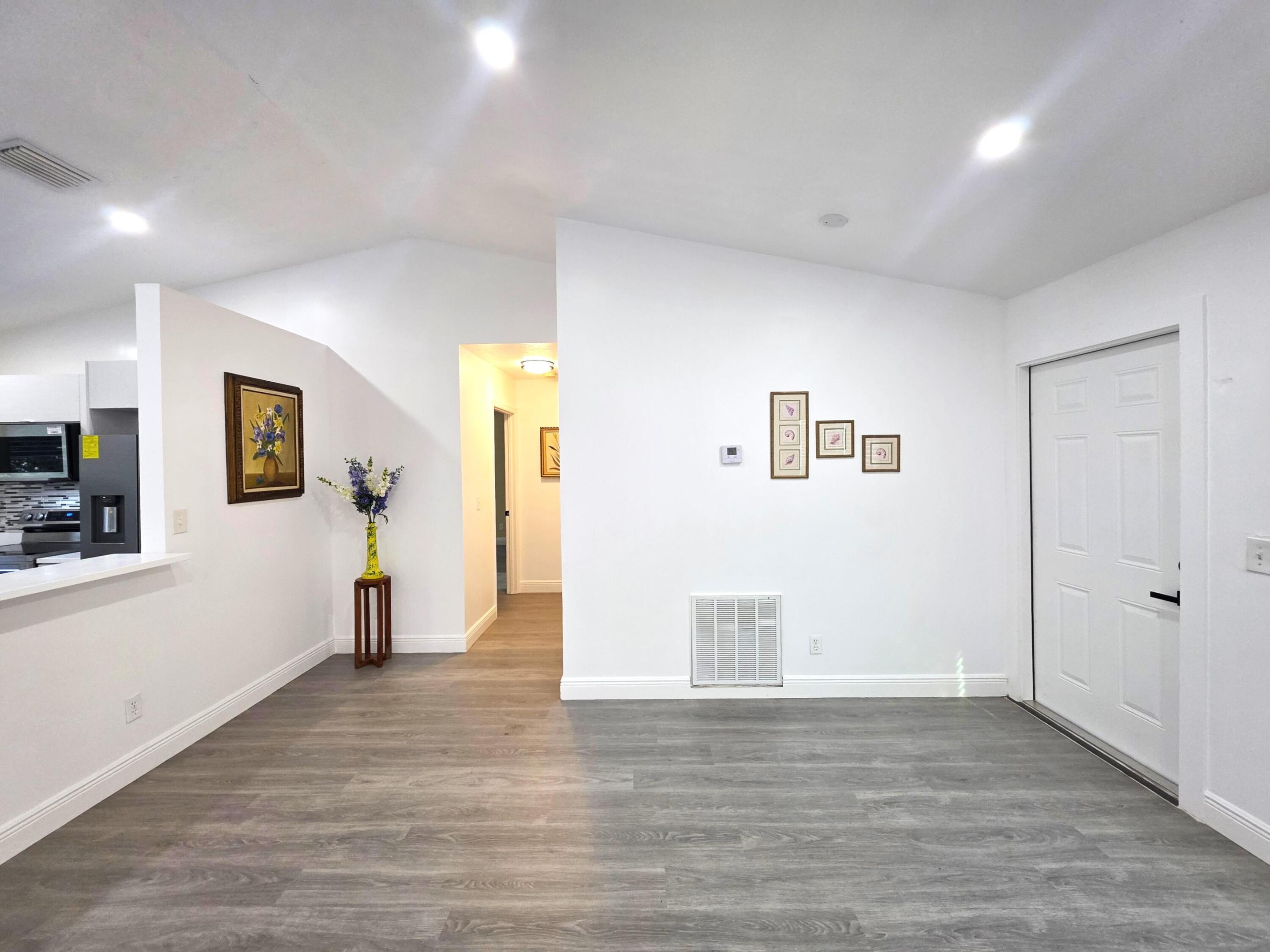 DIXIE HEIGHTS UNIT NO 3 - Residential Lease