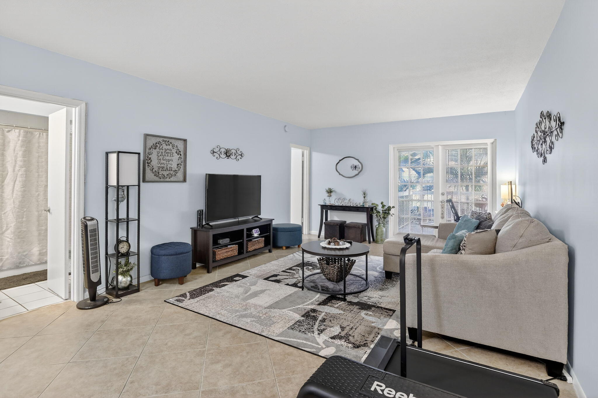 2424 SE 17th Street 208b