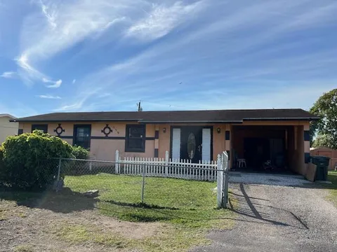 932 SW Avenue H, Belle Glade, FL MLS: R11073134