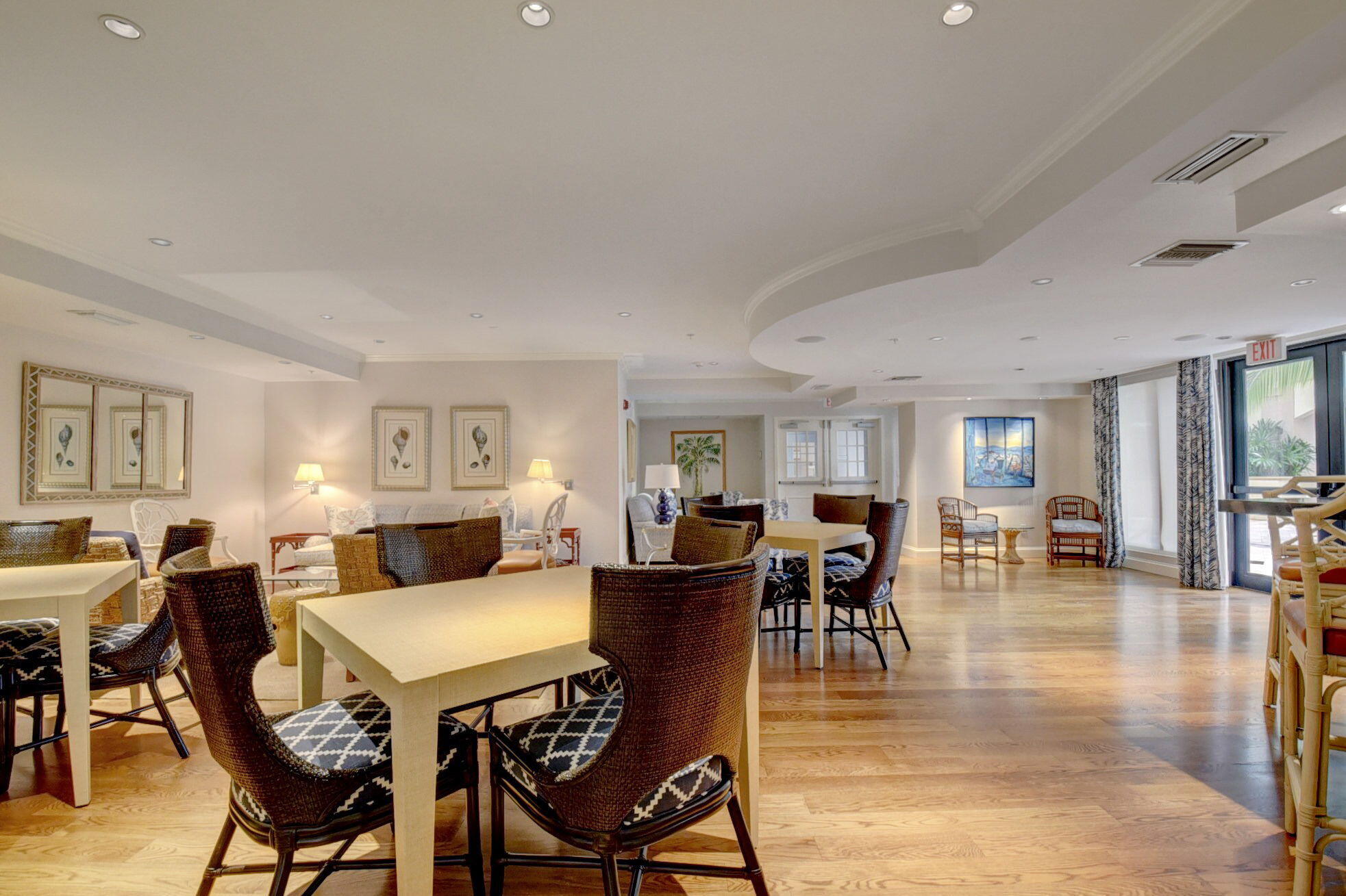 ONE CITY PLAZA CONDO - Residential