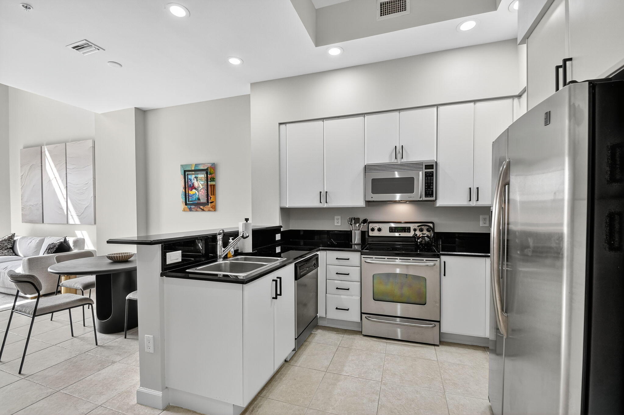 801 S Olive Avenue 408