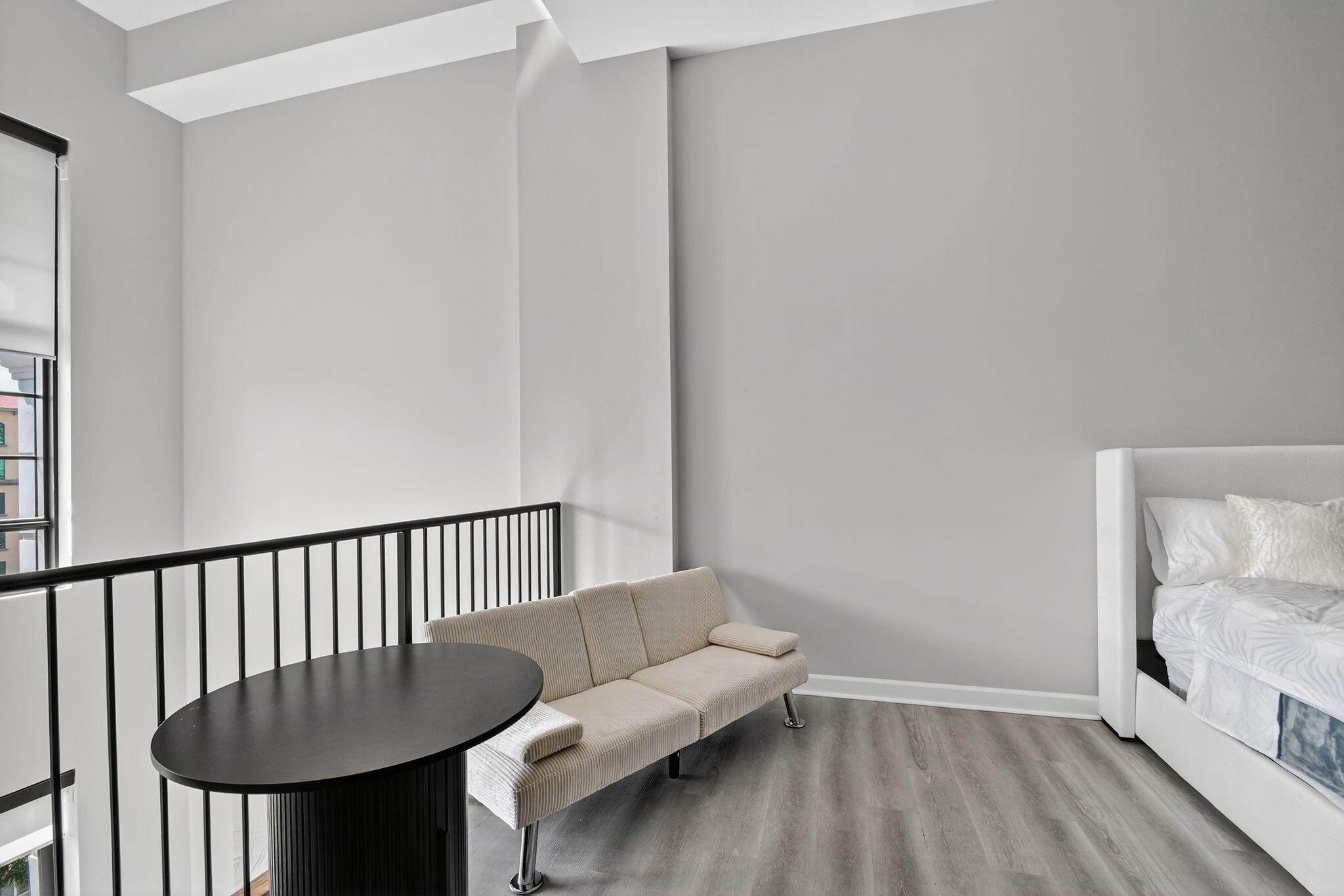 ONE CITY PLAZA CONDO - Residential