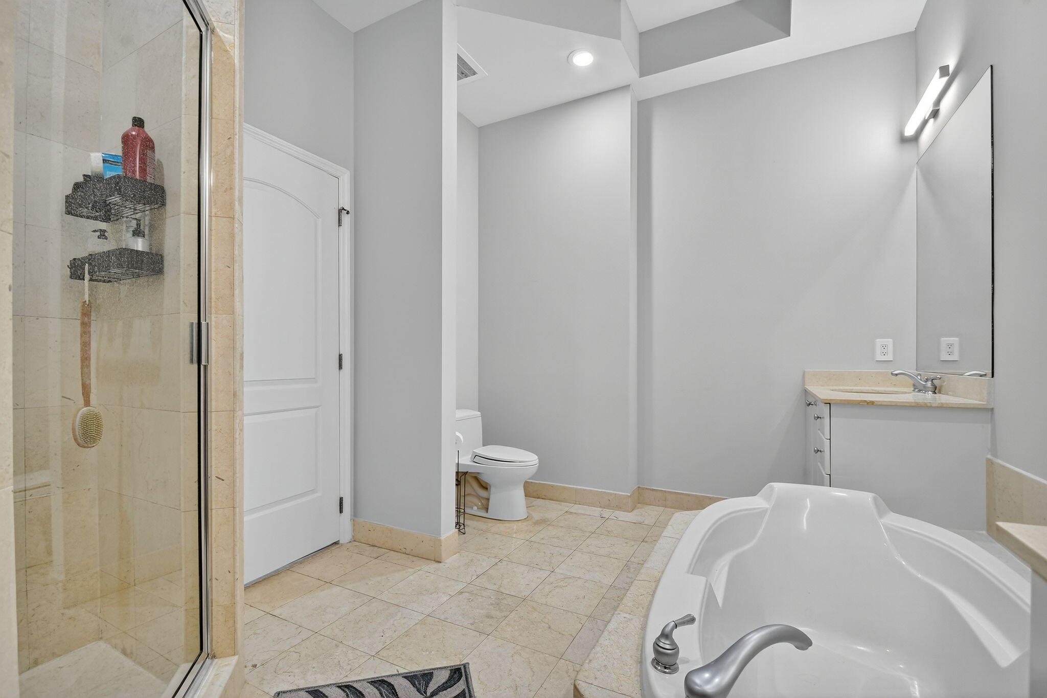 ONE CITY PLAZA CONDO - Residential