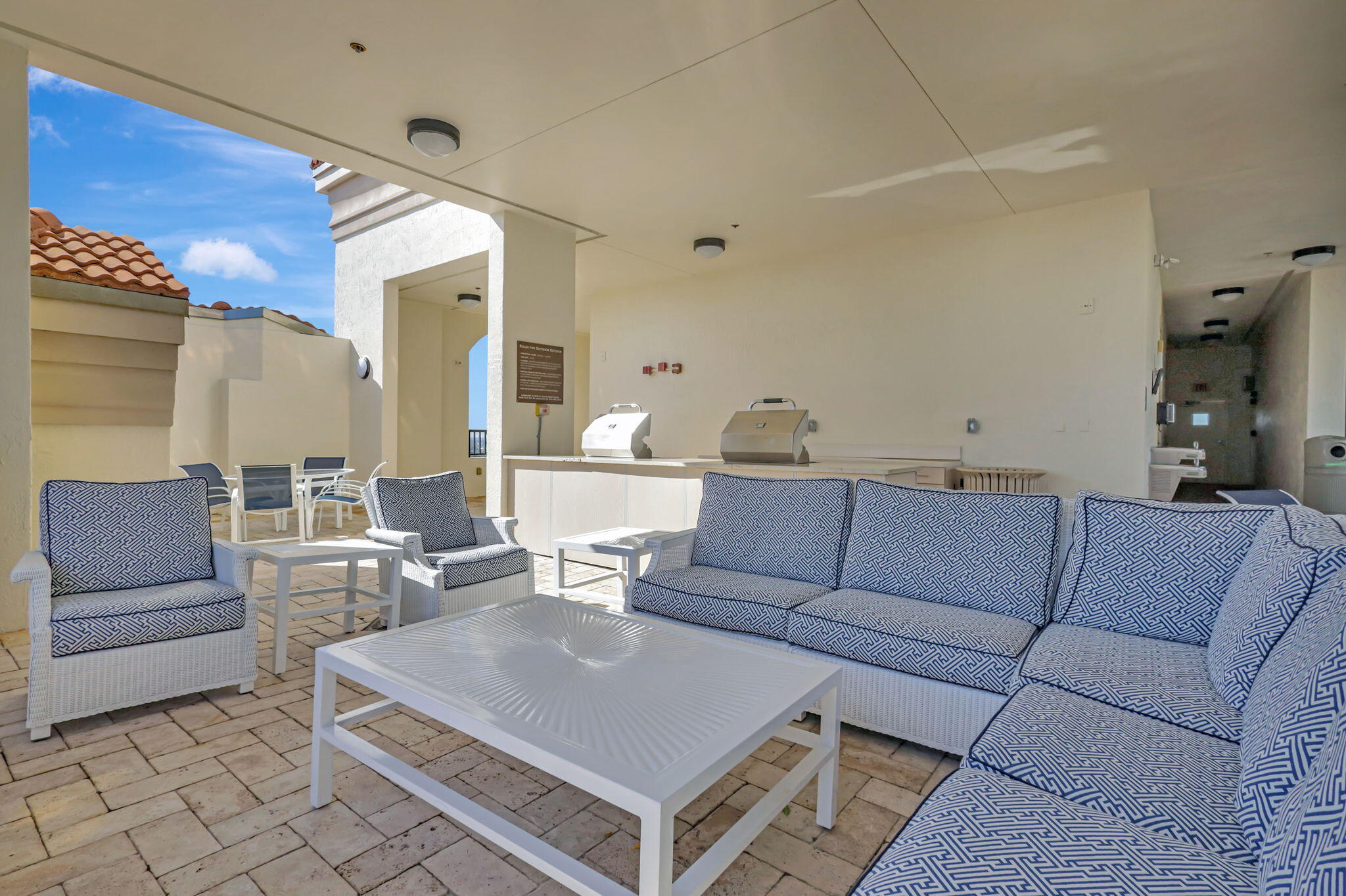 ONE CITY PLAZA CONDO - Residential