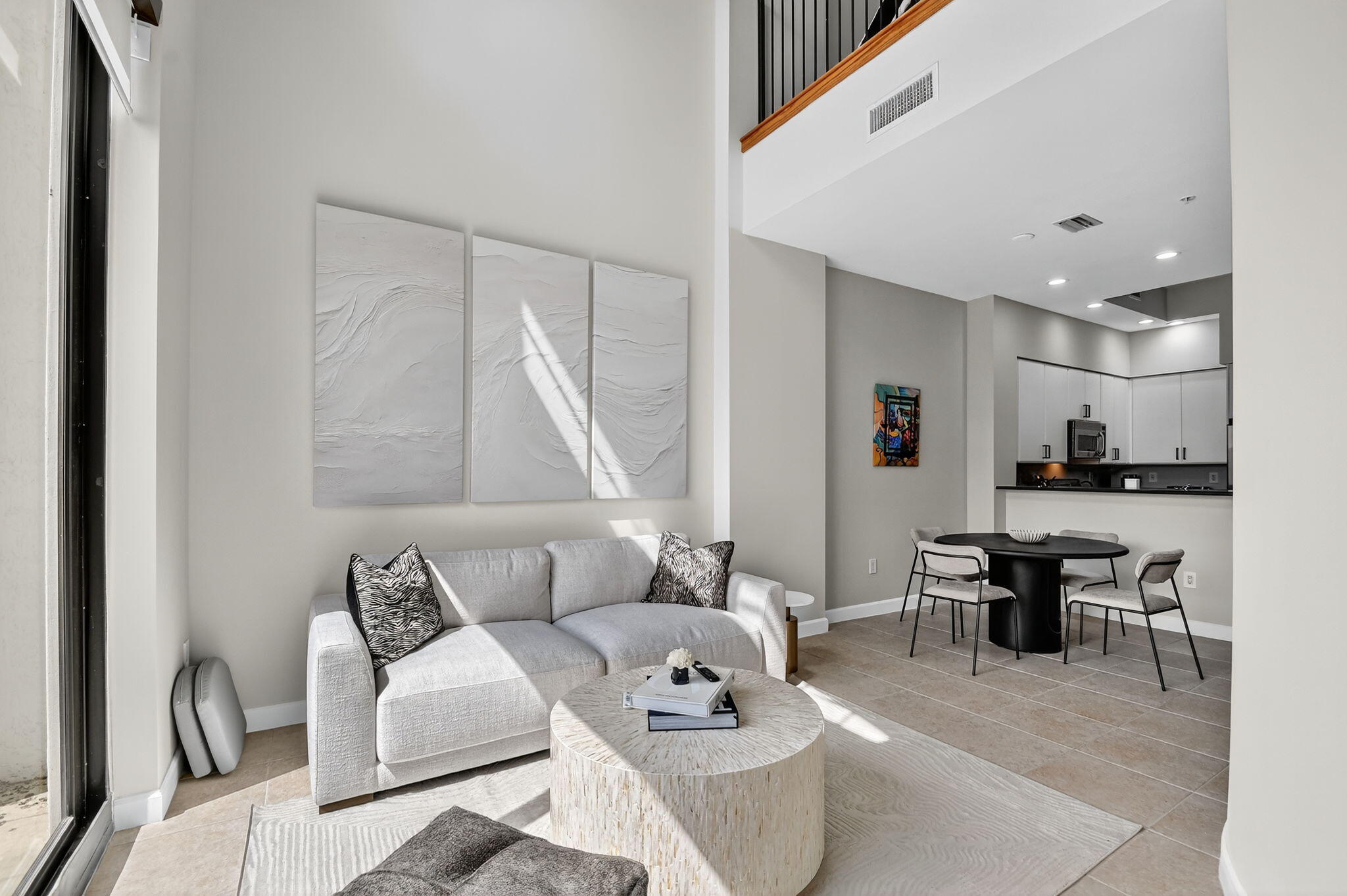 ONE CITY PLAZA CONDO - Residential