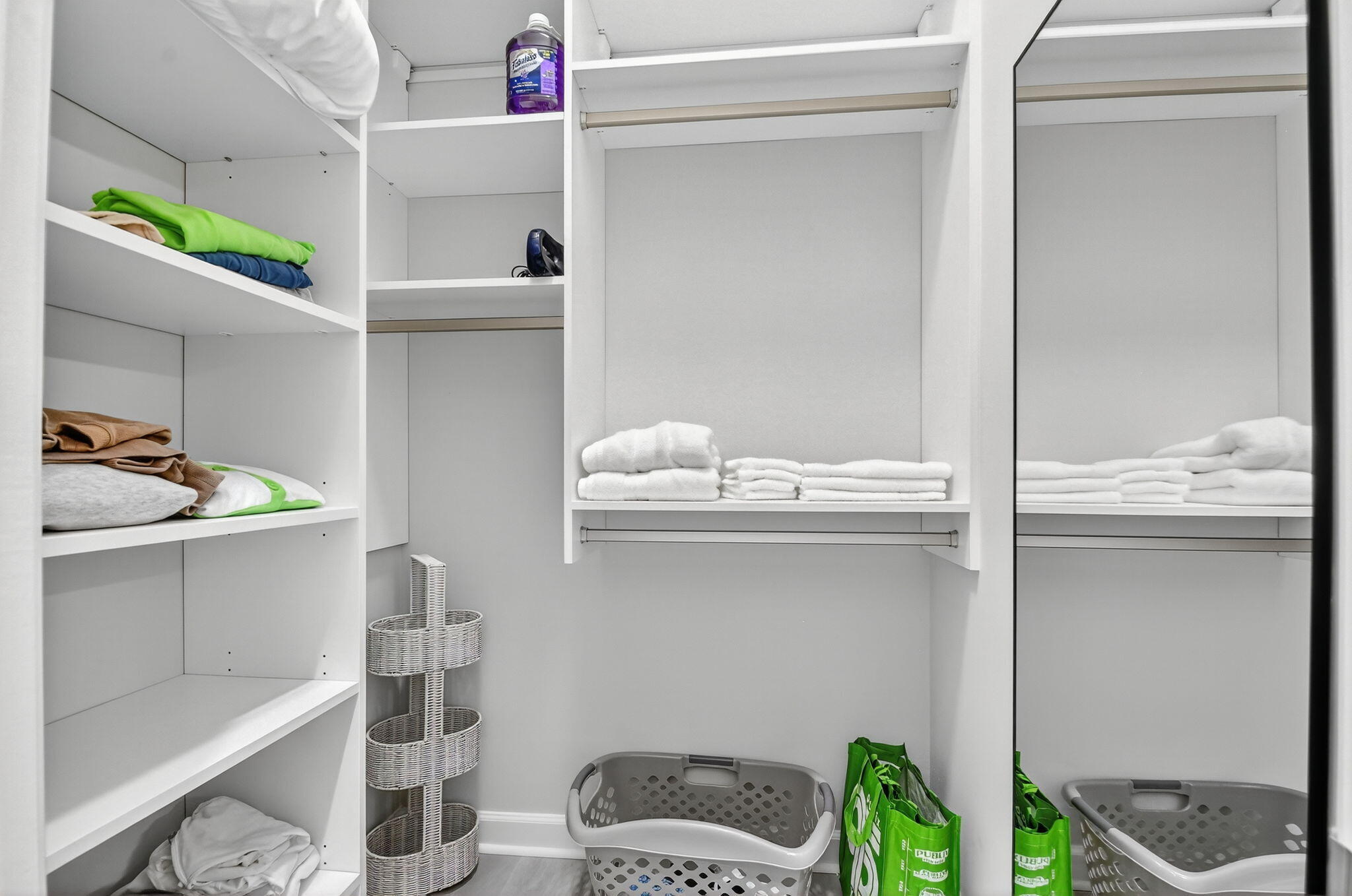 ONE CITY PLAZA CONDO - Residential