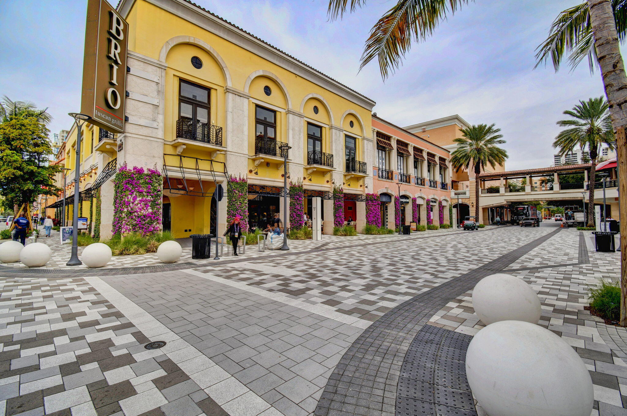 ONE CITY PLAZA CONDO - Residential