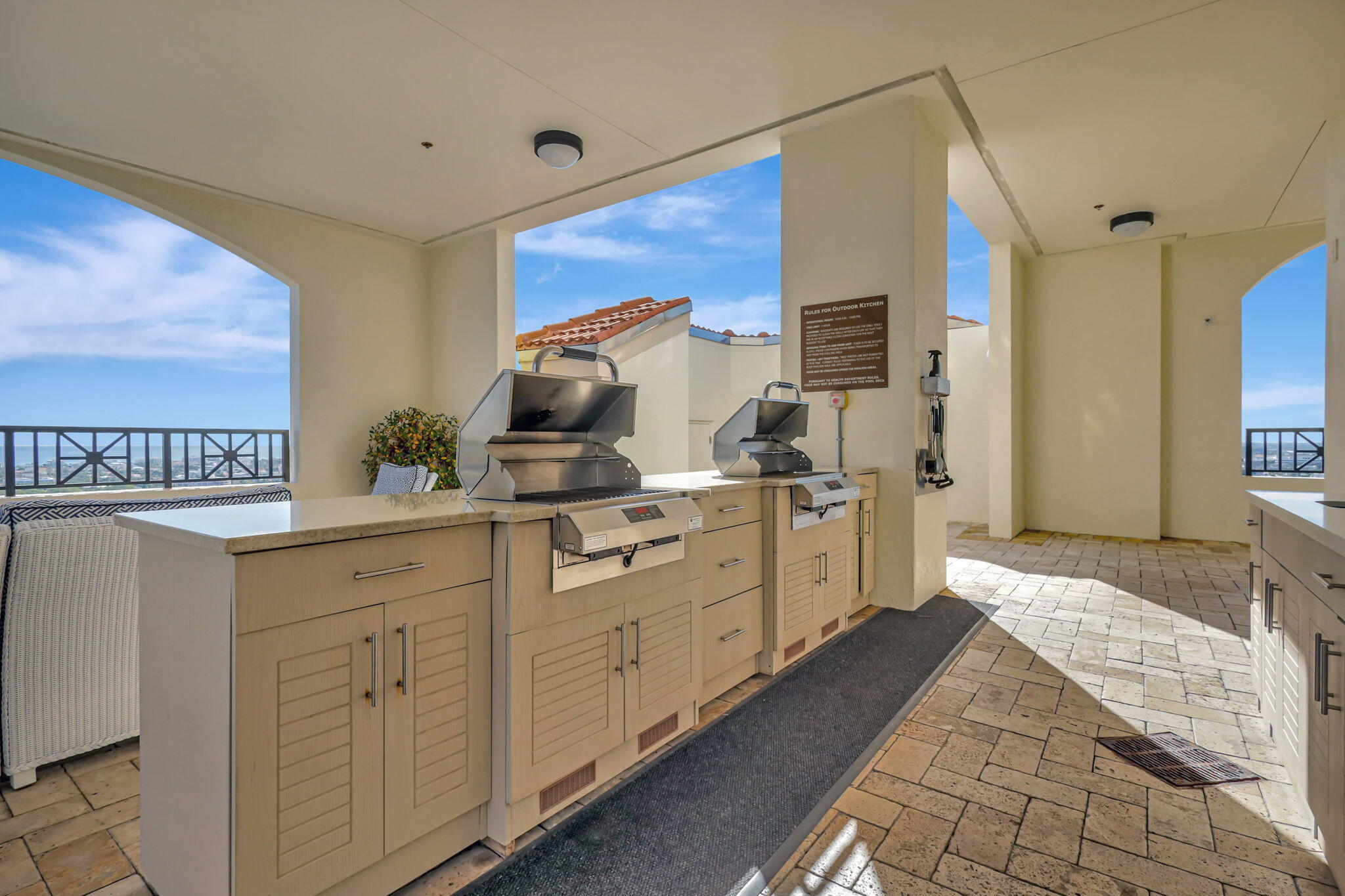 ONE CITY PLAZA CONDO - Residential