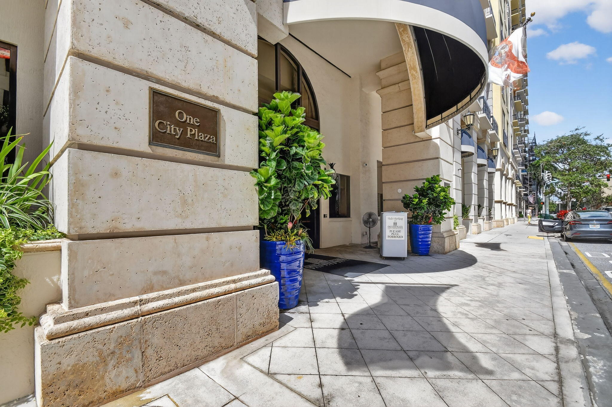 ONE CITY PLAZA CONDO - Residential