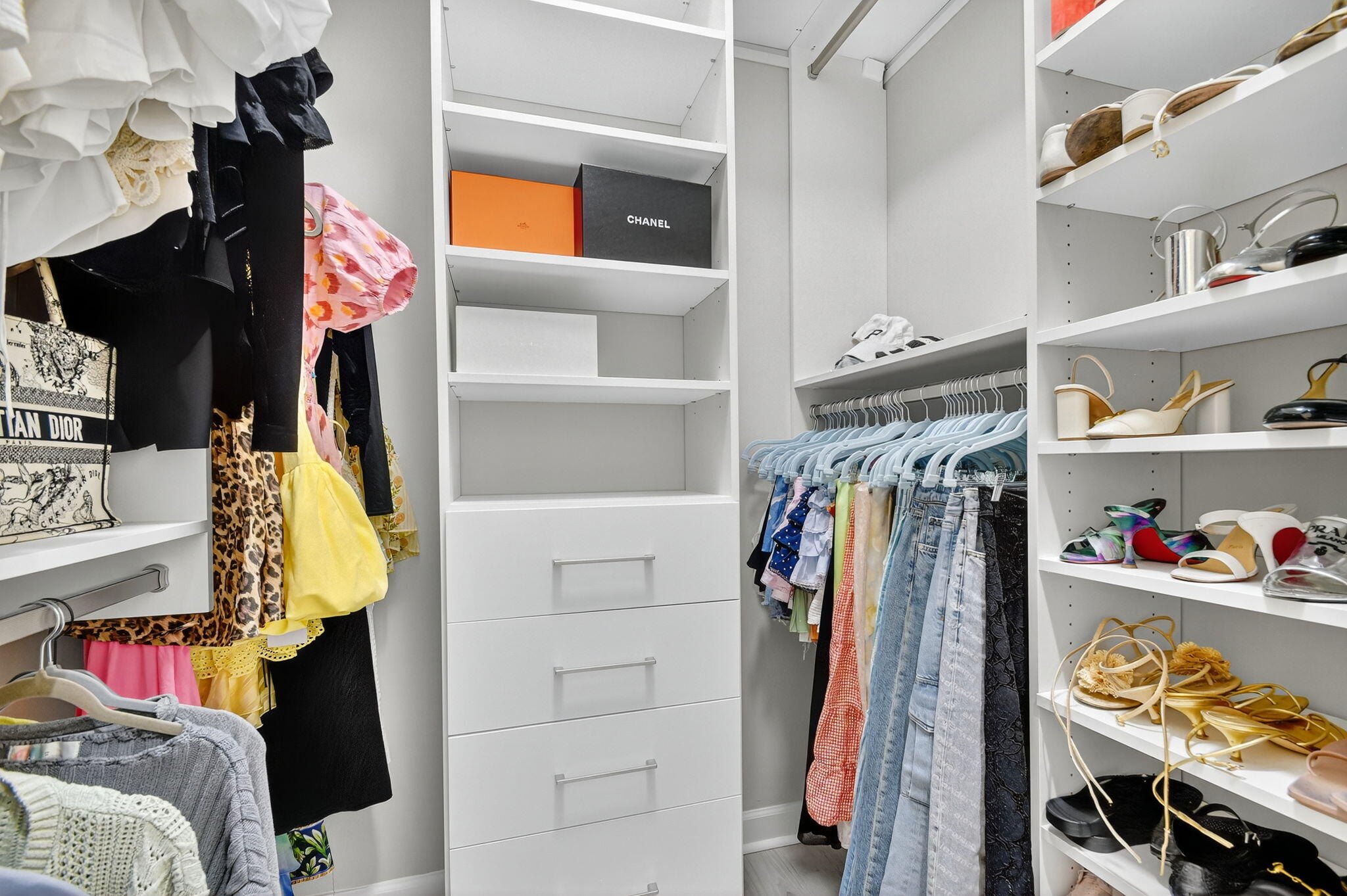 ONE CITY PLAZA CONDO - Residential