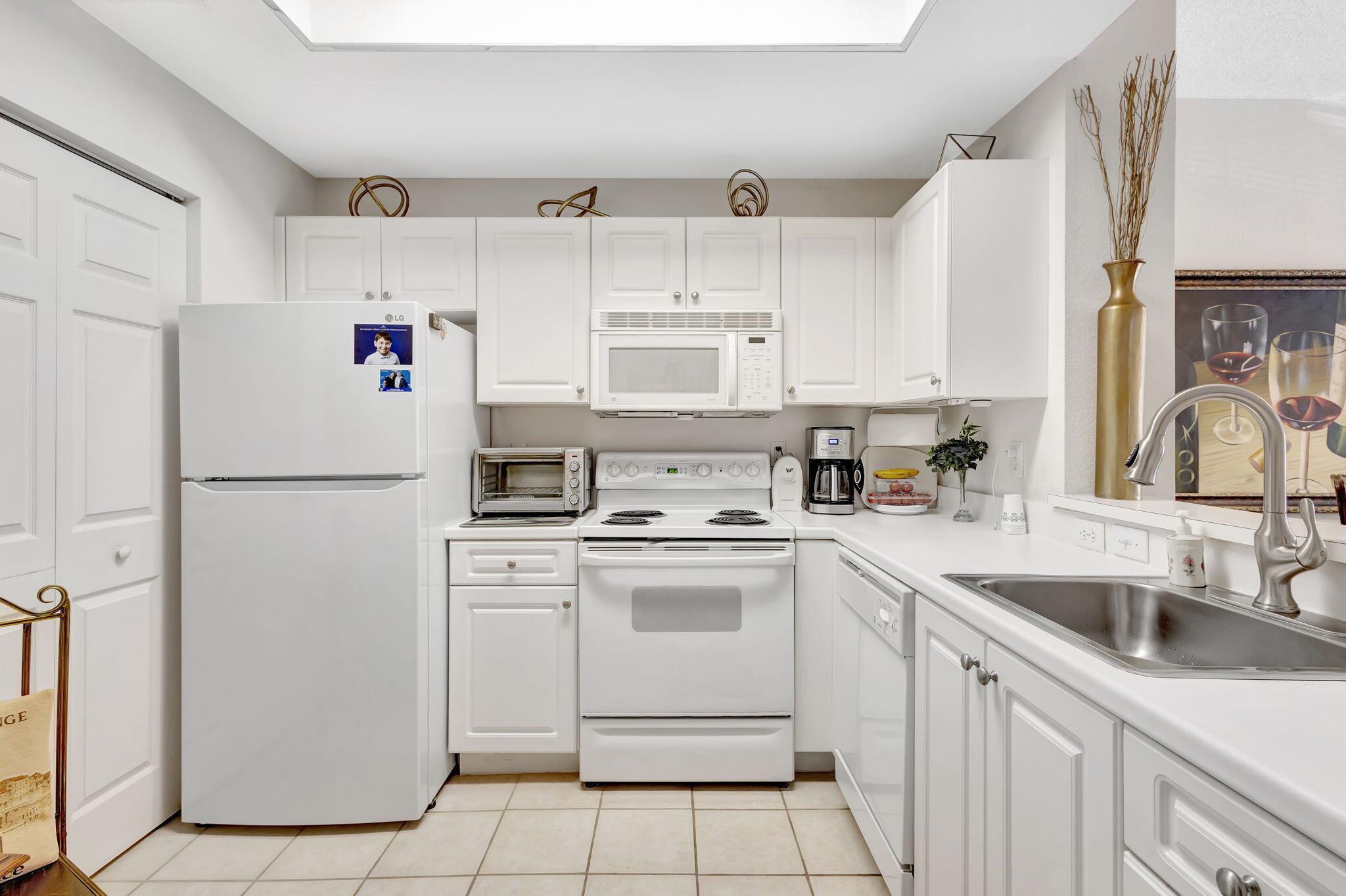 SAN MATERA THE GARDENS CO - Residential