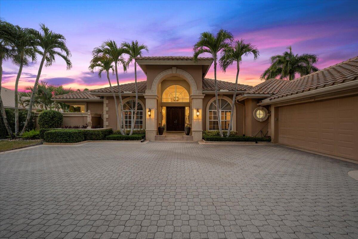 BREAKERS WEST 16 - Residential