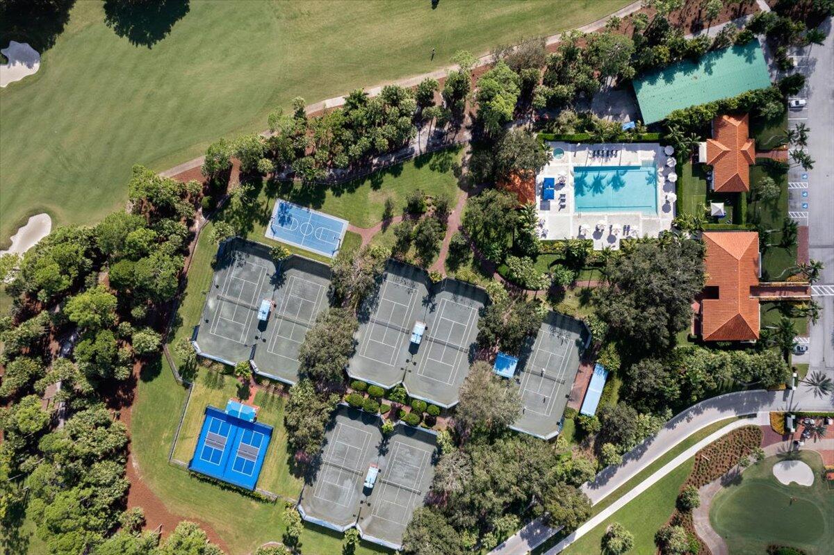 BREAKERS WEST 16 - Residential