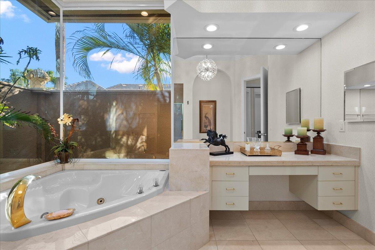 BREAKERS WEST 16 - Residential