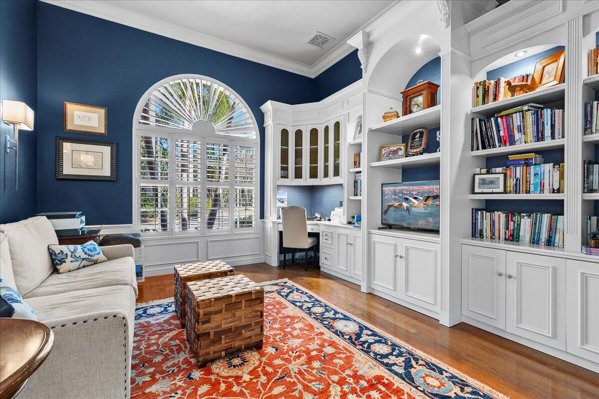 BREAKERS WEST 16 - Residential