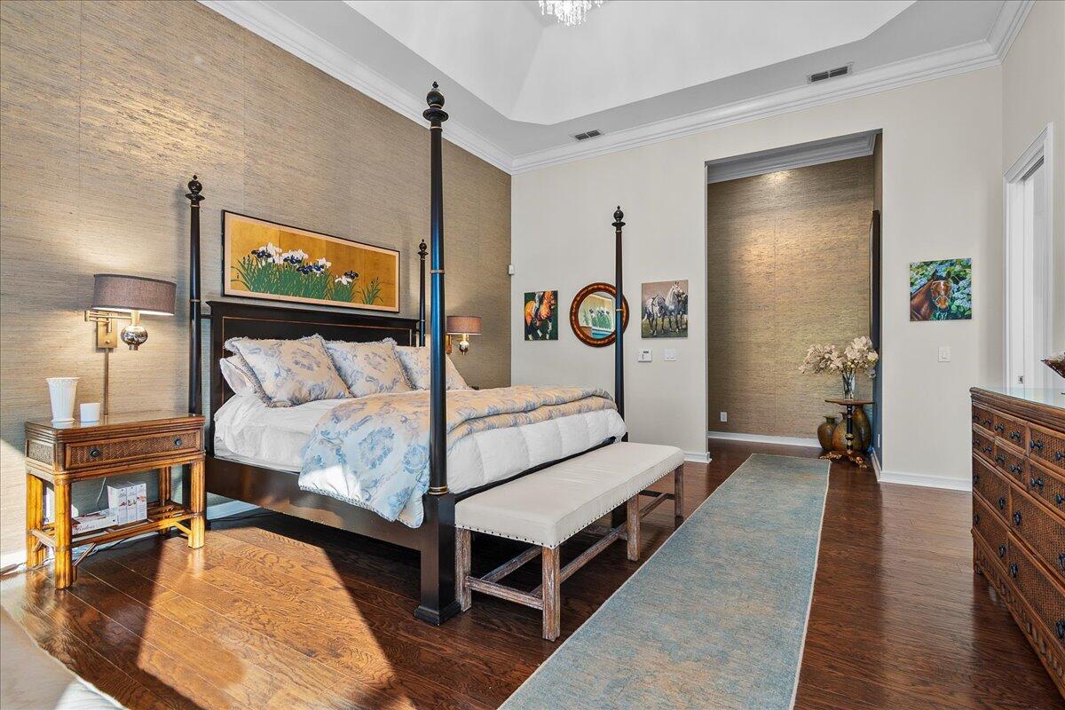 BREAKERS WEST 16 - Residential