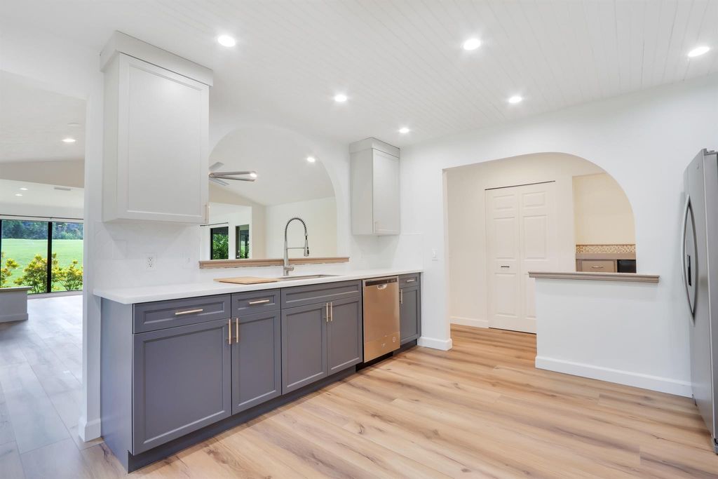 Photo of 12609 SE Cascades Court, Hobe Sound, FL 33455 (MLS # R10900602)