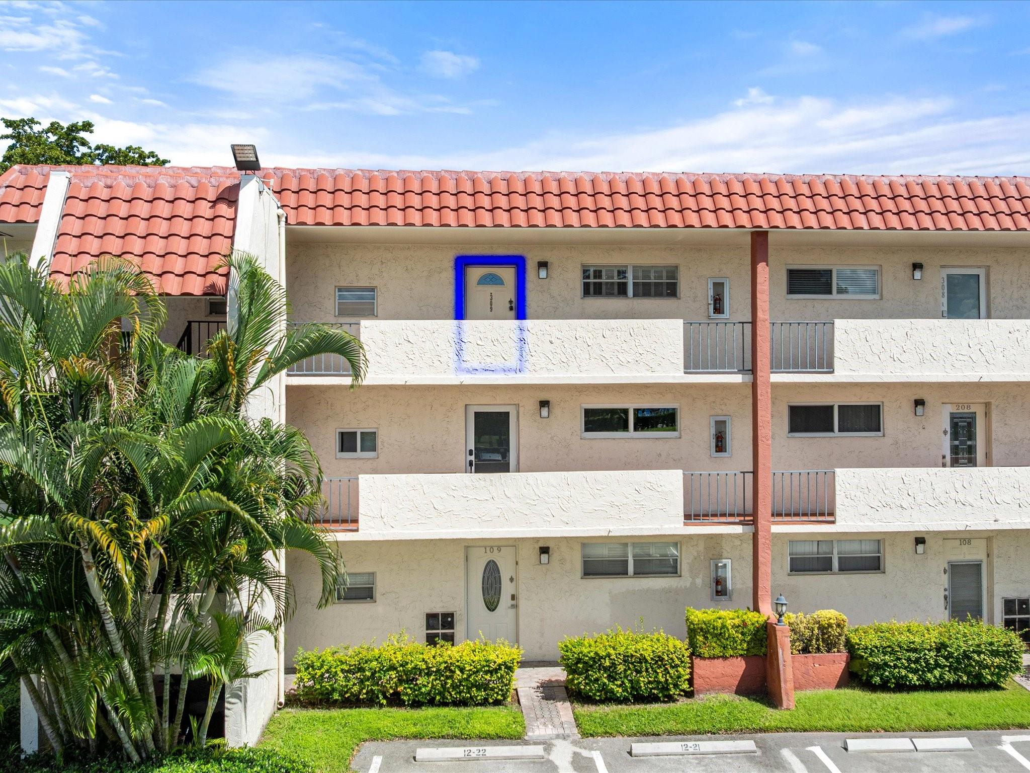 Hollybrook Golf & Tennis - Residential