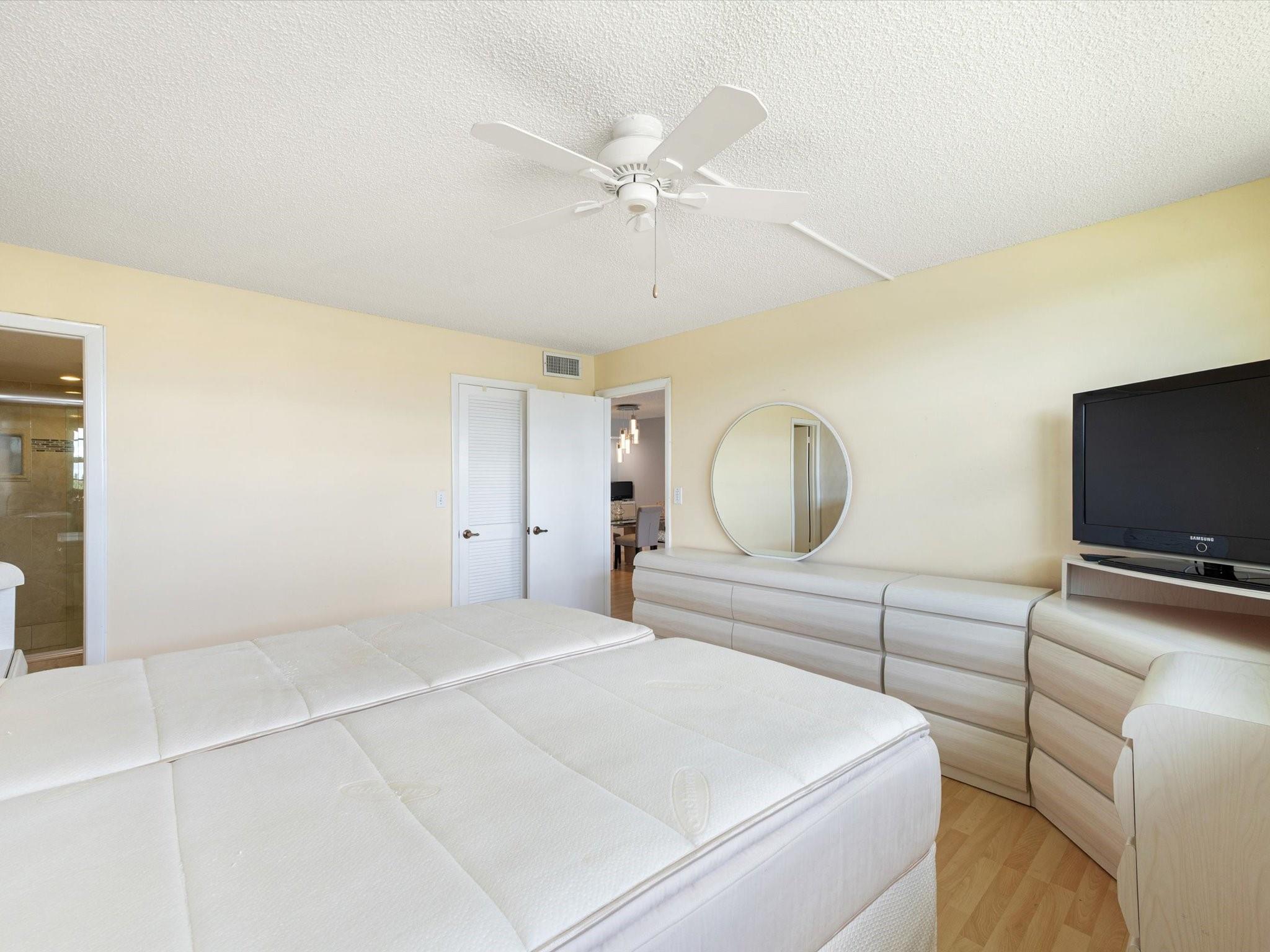 Hollybrook Golf & Tennis - Residential