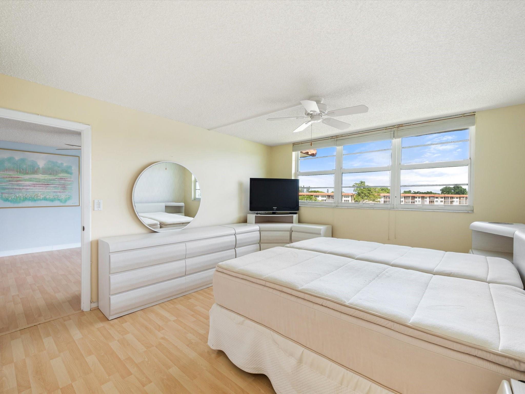Hollybrook Golf & Tennis - Residential