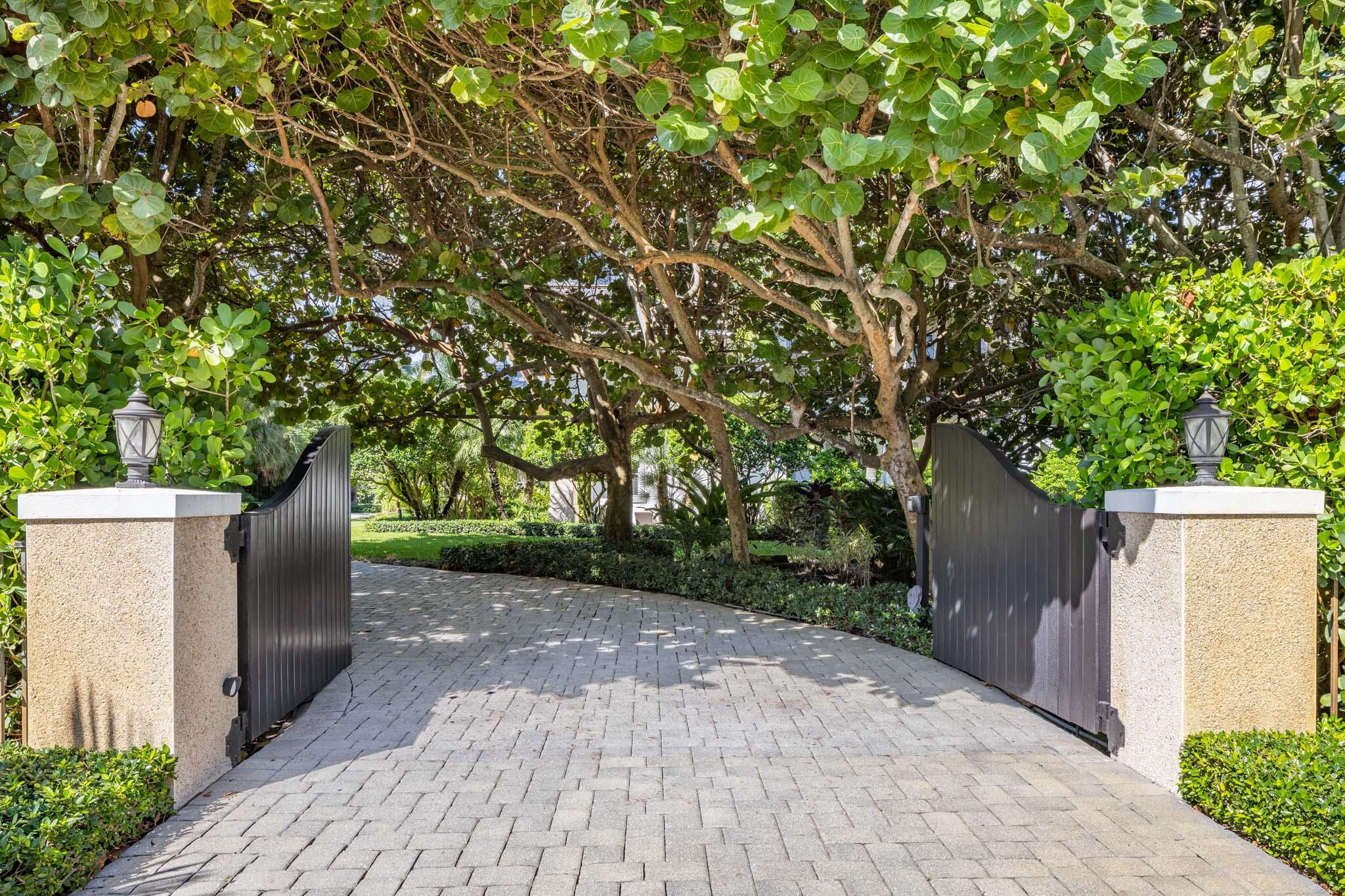 BEACHWAY NORTH - Residential