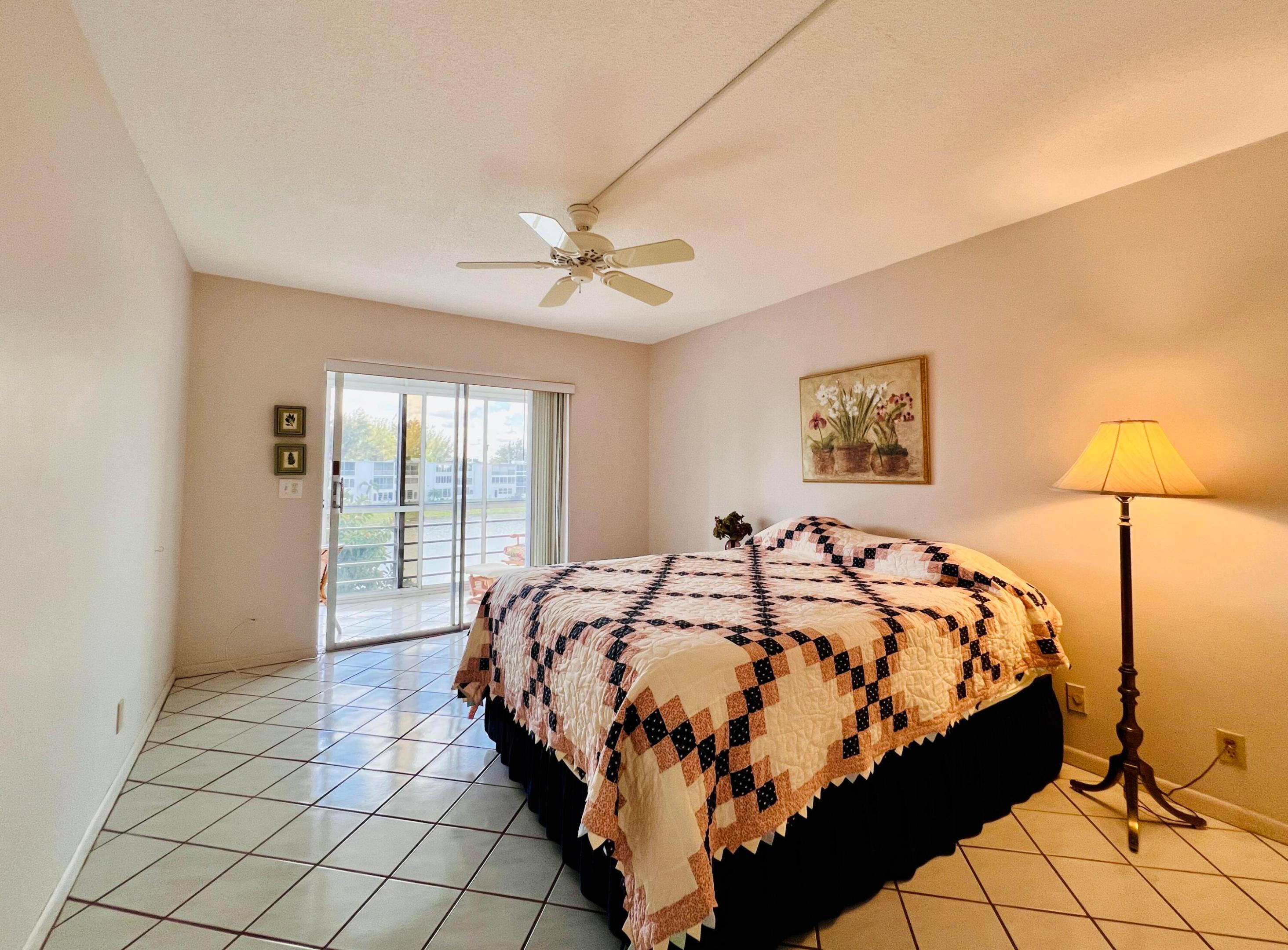 CENTURY VILLAGE - WELLINGTON CONDOS - Residential