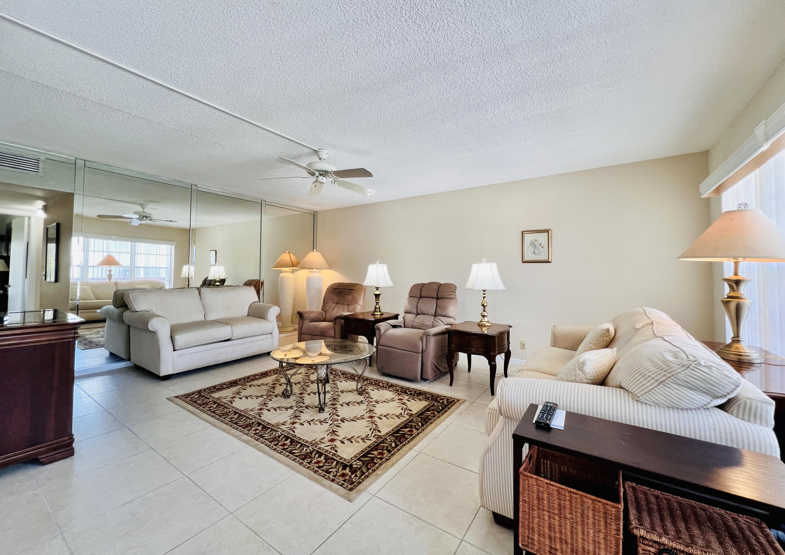 CENTURY VILLAGE - WELLINGTON CONDOS - Residential