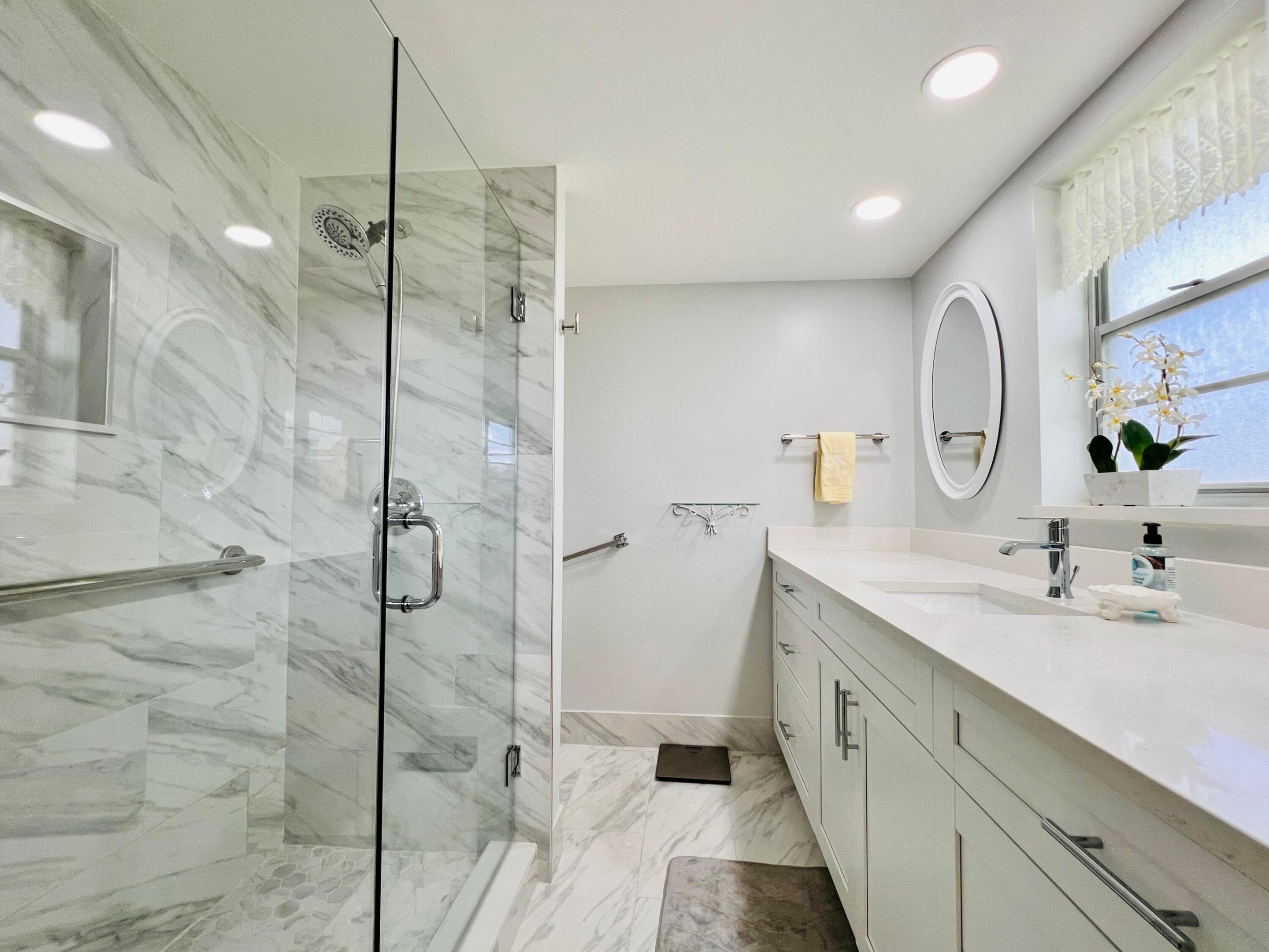 CENTURY VILLAGE - WELLINGTON CONDOS - Residential