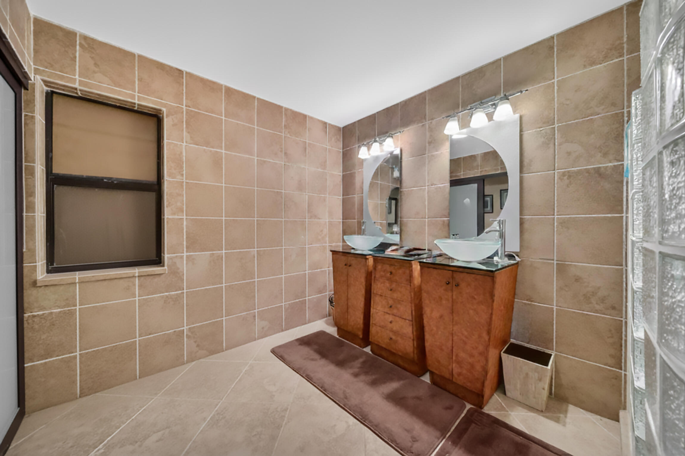 THE WOODLANDS - Residential