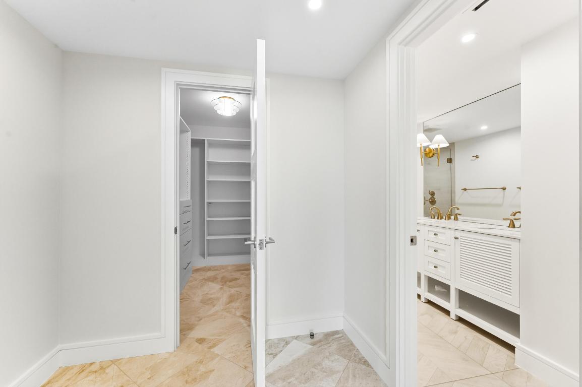 WINTHROP HOUSE CONDO - Residential