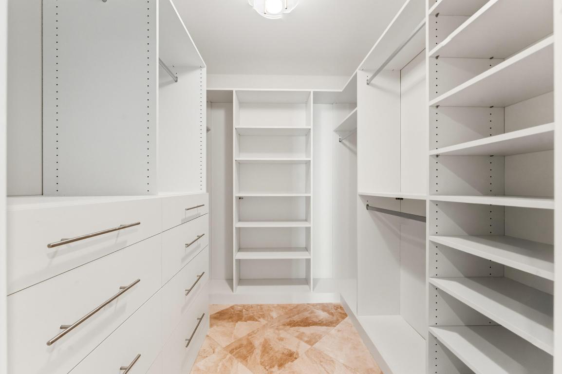 WINTHROP HOUSE CONDO - Residential