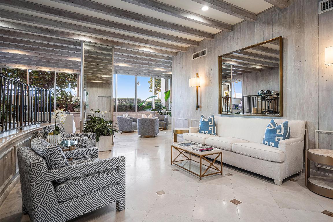 WINTHROP HOUSE CONDO - Residential