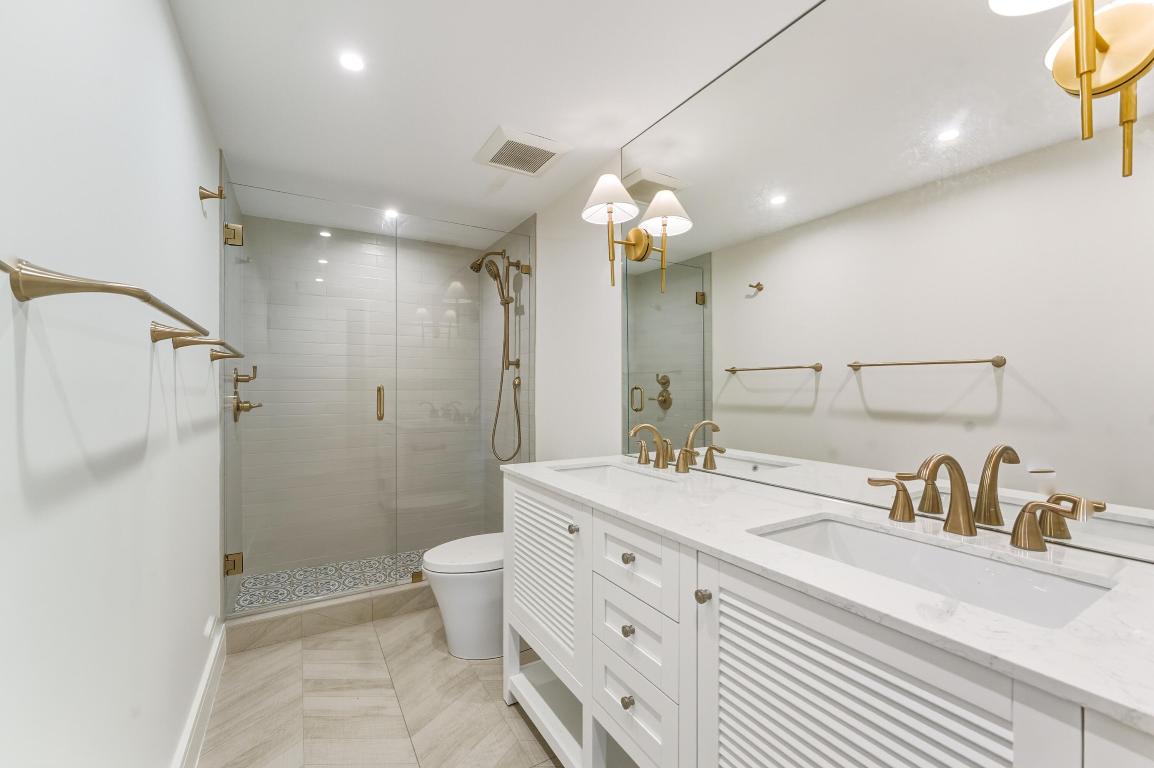 WINTHROP HOUSE CONDO - Residential