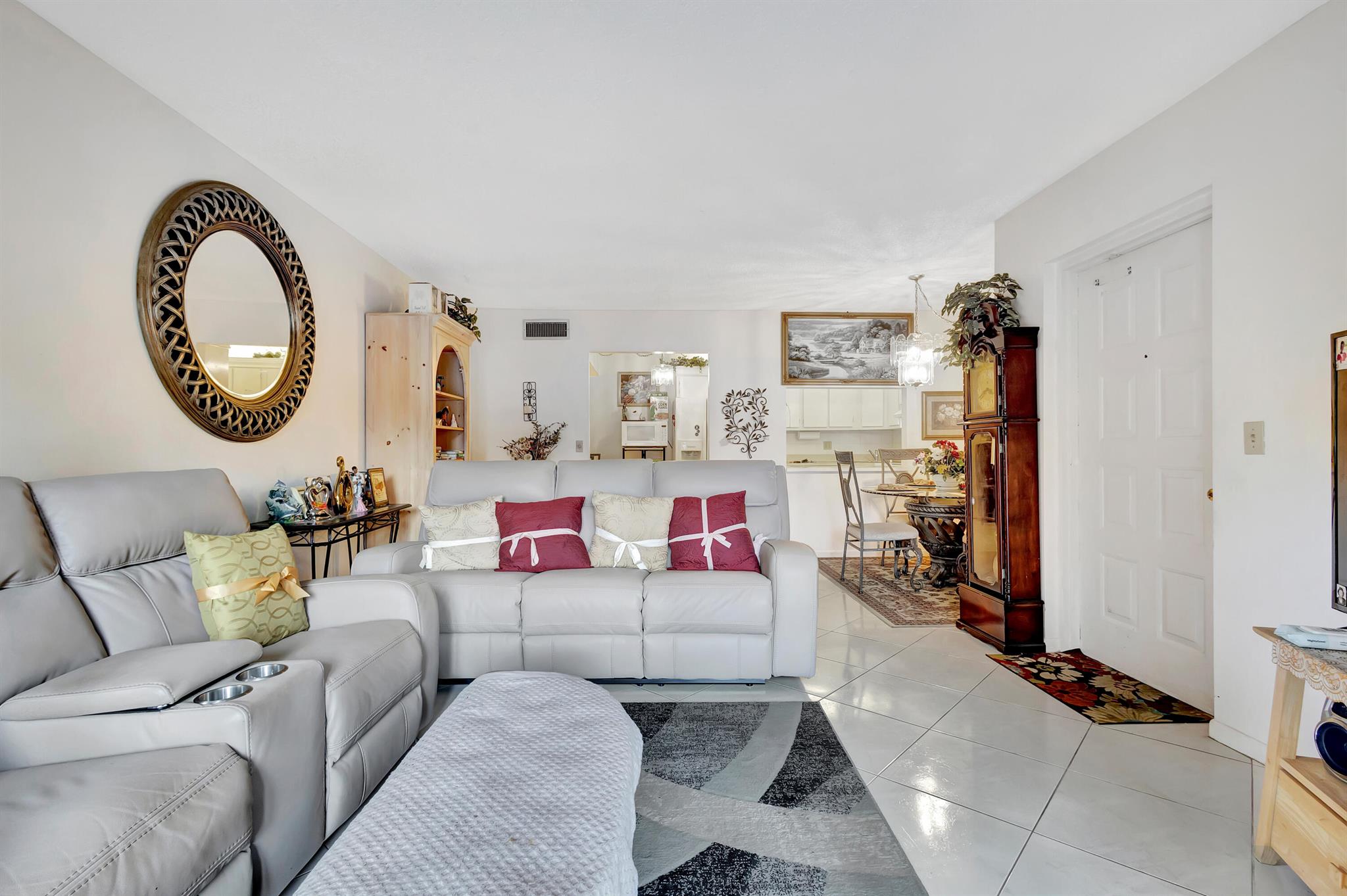 1102 Green Pine Boulevard A1, West Palm Beach, FL, 33409/$228,000 1 1102 Green Pine Boulevard A1