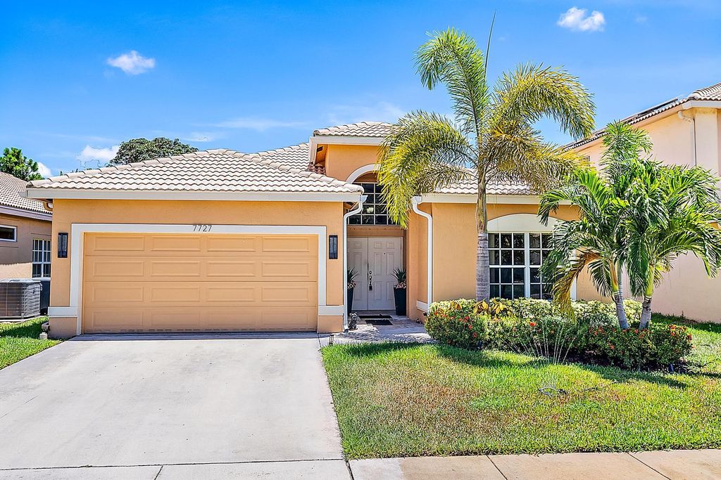 Photo of 7727 Colony Lake Drive, Boynton Beach, FL 33436 (MLS # R11099408)