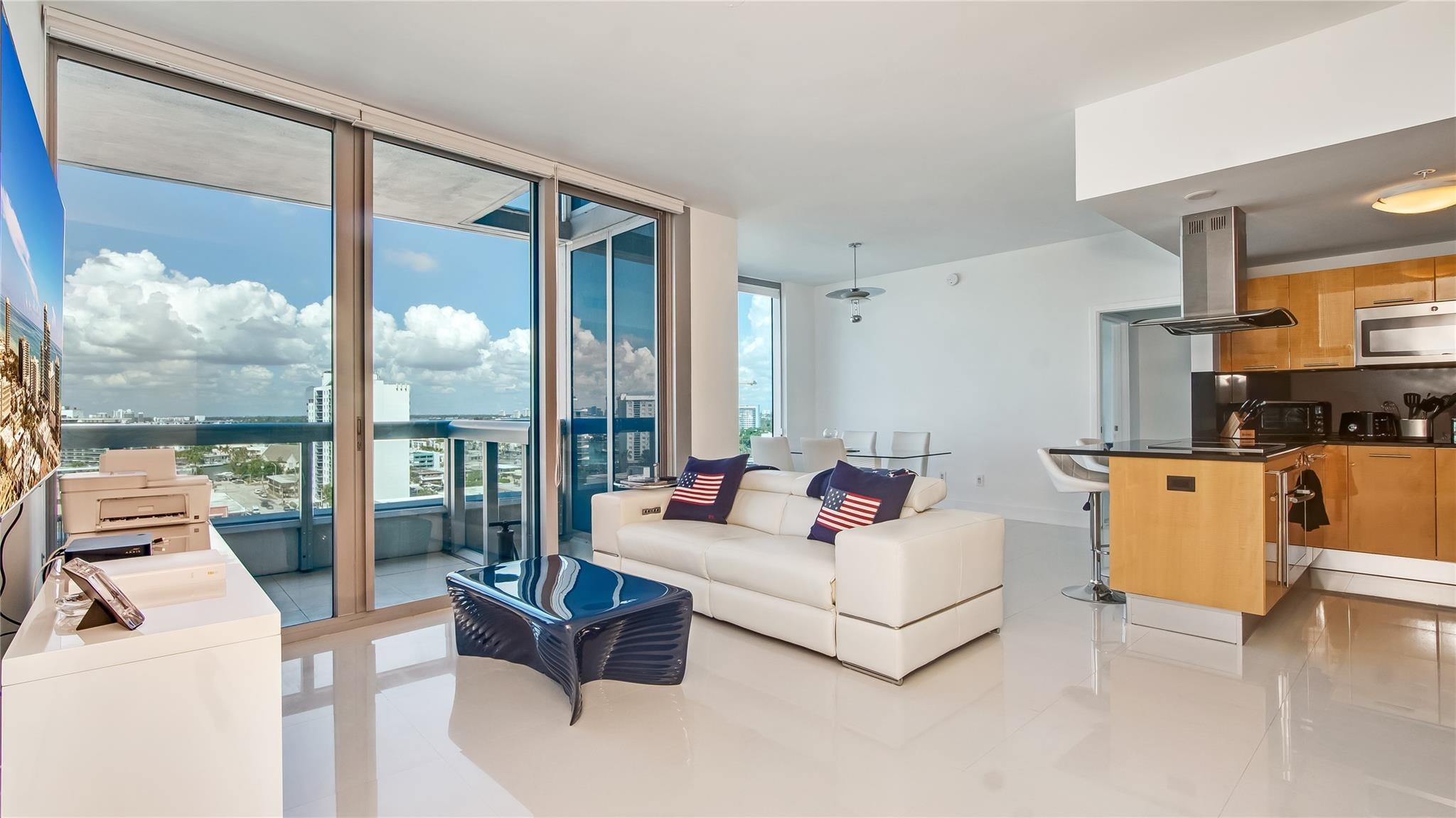 6899 Collins Avenue 1203