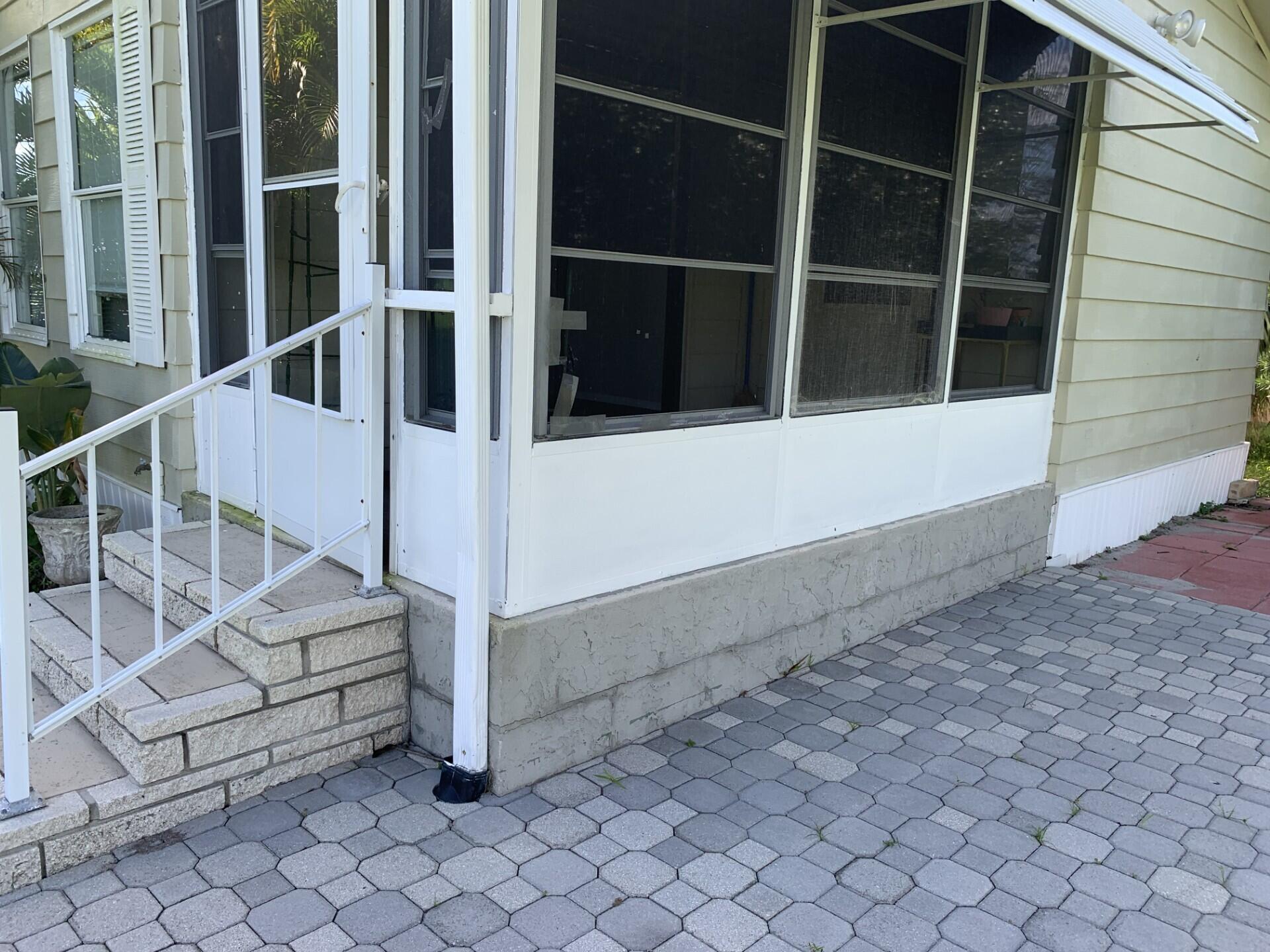 Spanish Lakes Country Clu - Residential