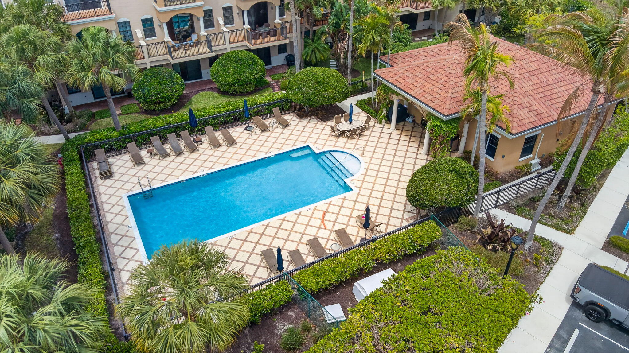 CASA DEL SOL OF TEQUESTA - Residential