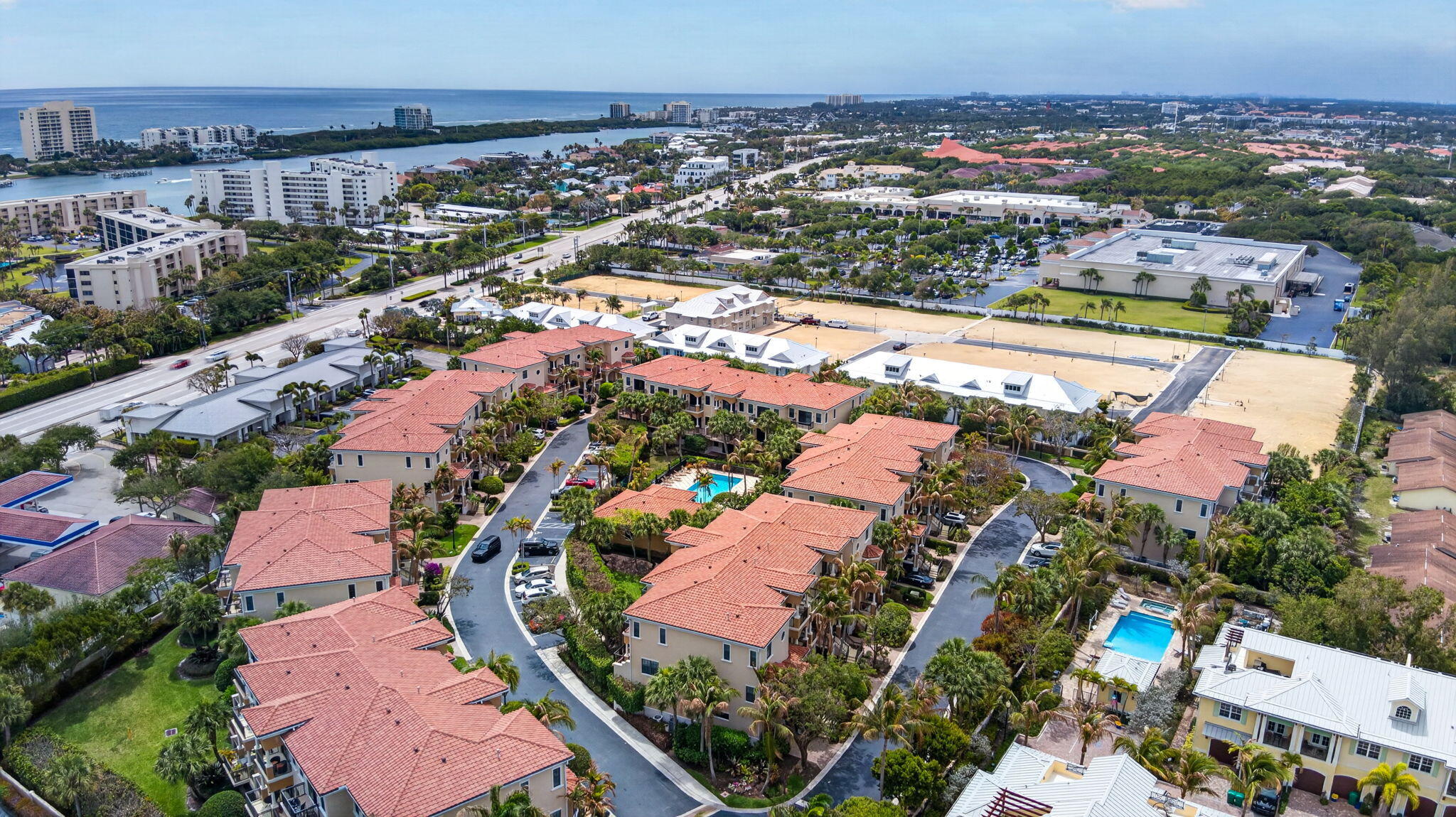 CASA DEL SOL OF TEQUESTA - Residential