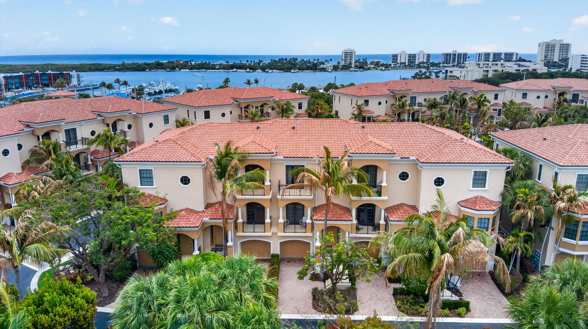 CASA DEL SOL OF TEQUESTA - Residential
