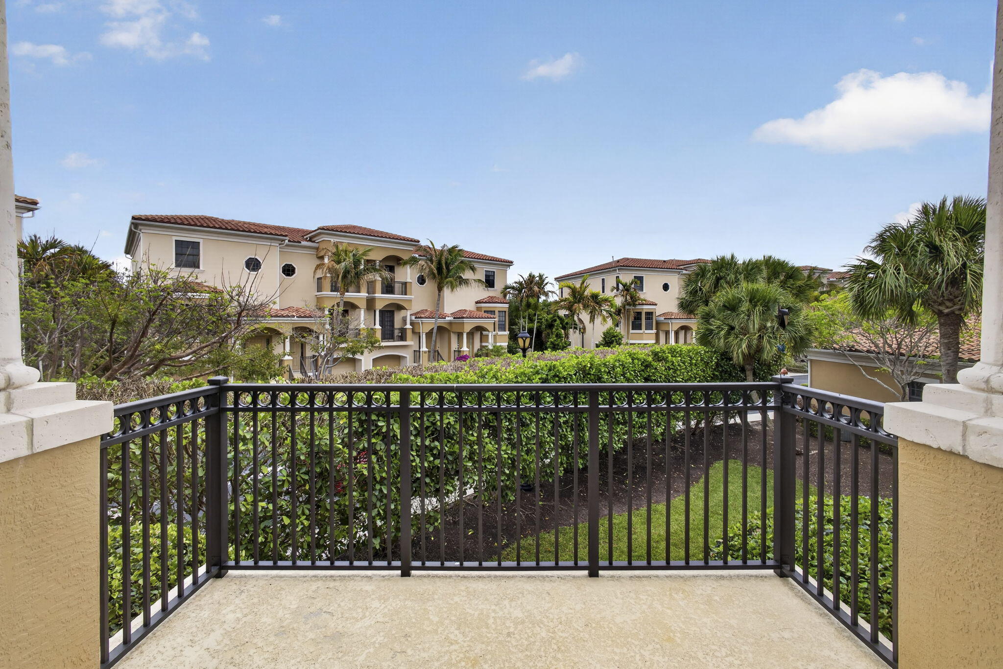 CASA DEL SOL OF TEQUESTA - Residential