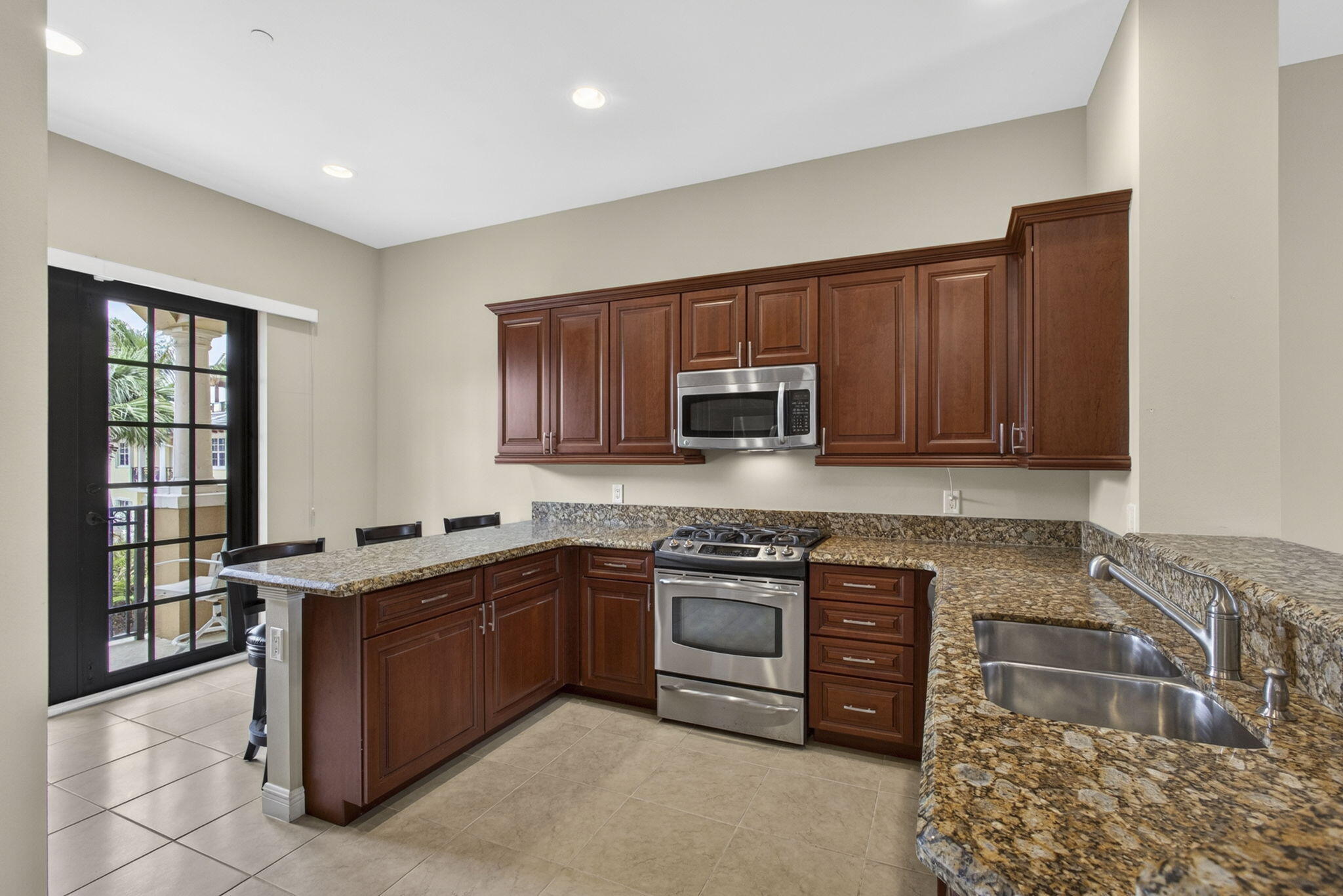 CASA DEL SOL OF TEQUESTA - Residential