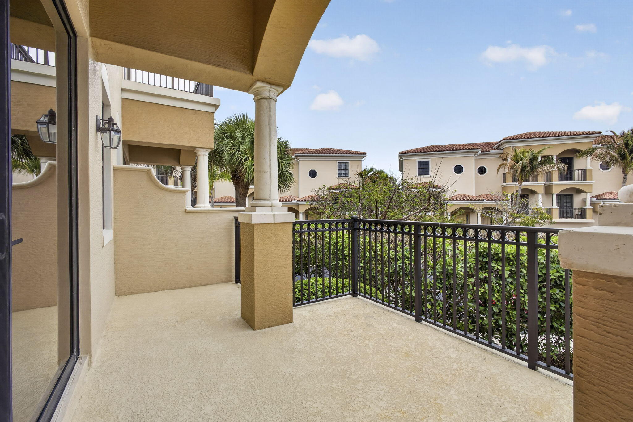 CASA DEL SOL OF TEQUESTA - Residential
