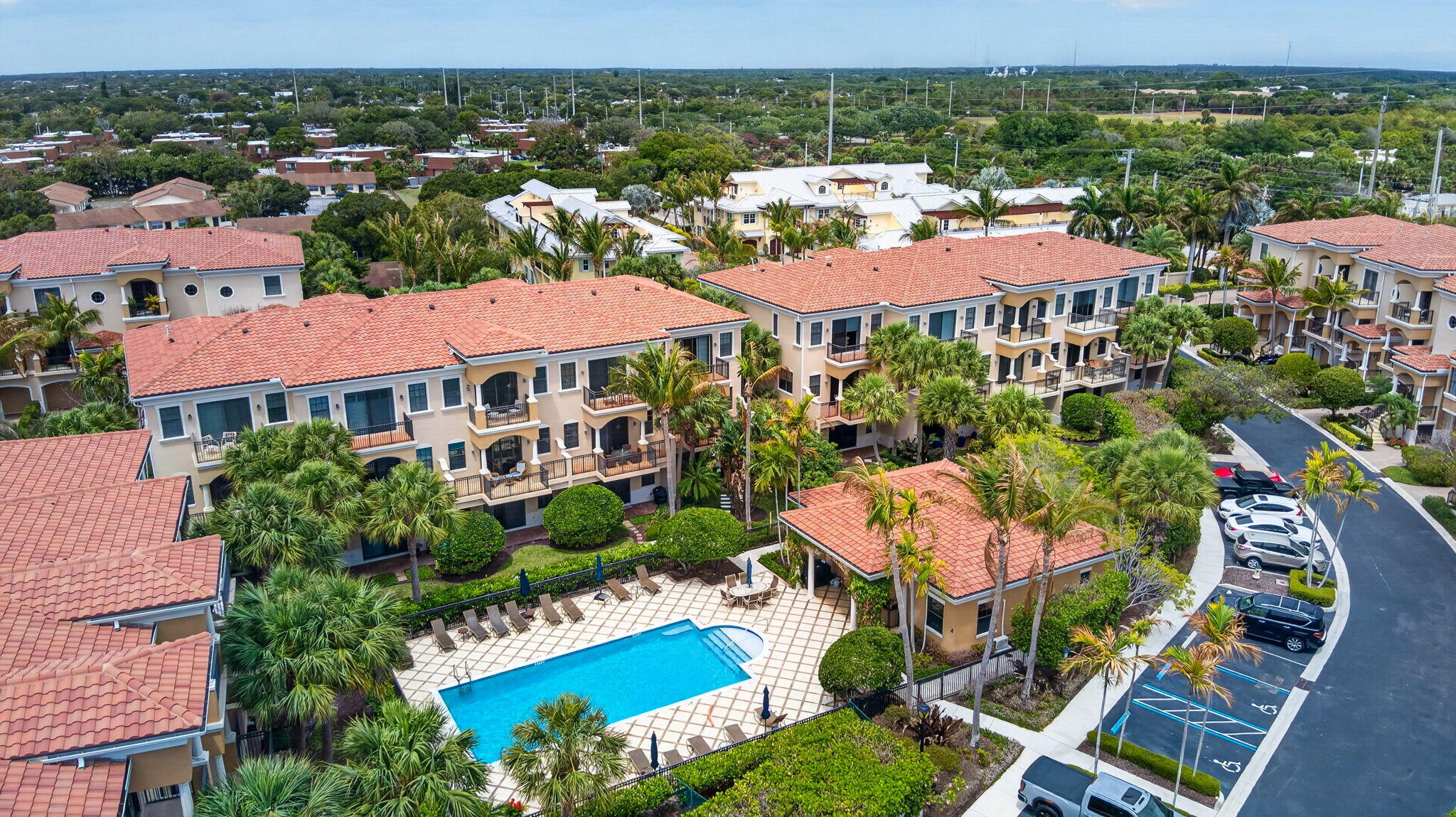 CASA DEL SOL OF TEQUESTA - Residential