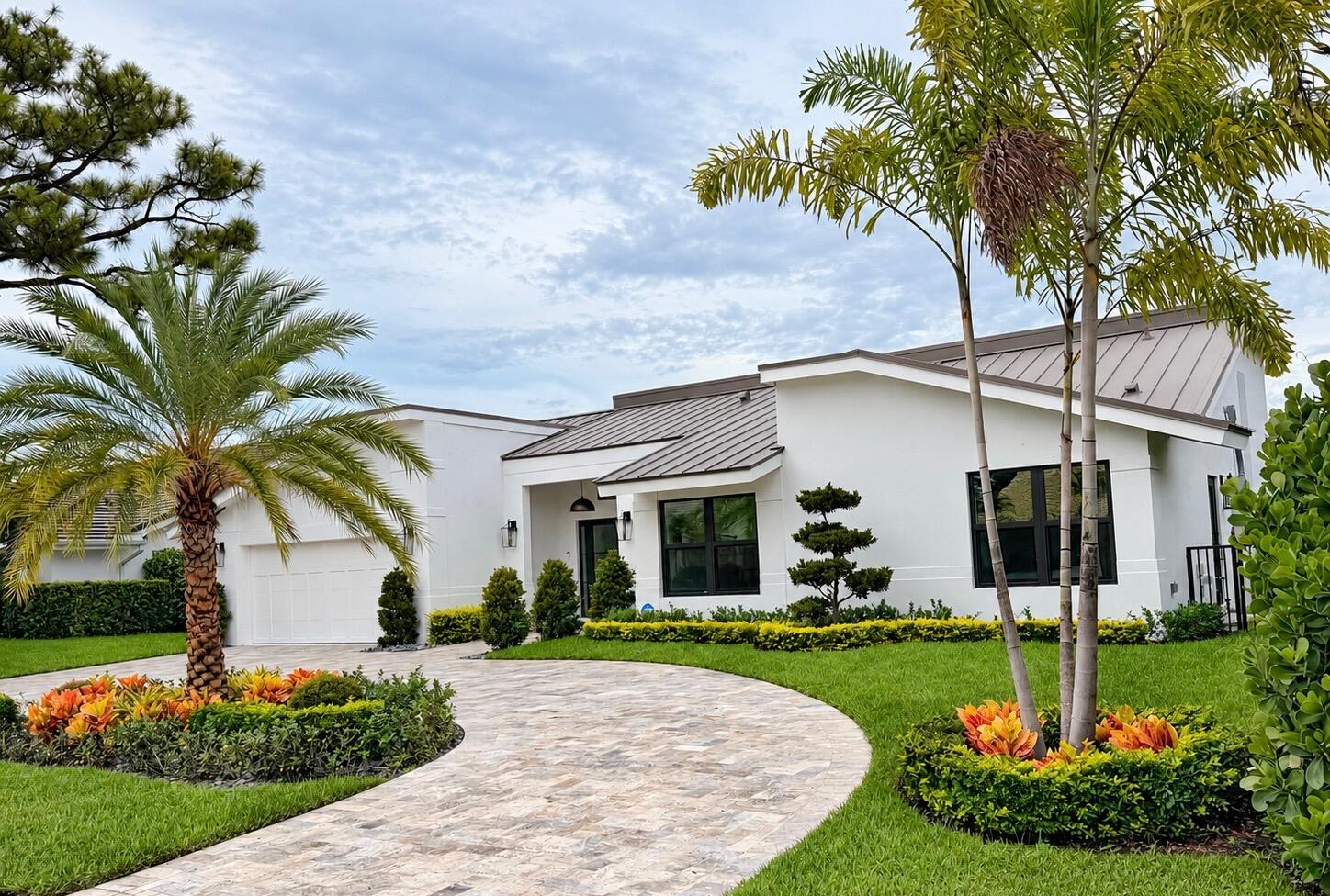 Properties | Stephanie Kaufman 4909 PINEVIEW Circle