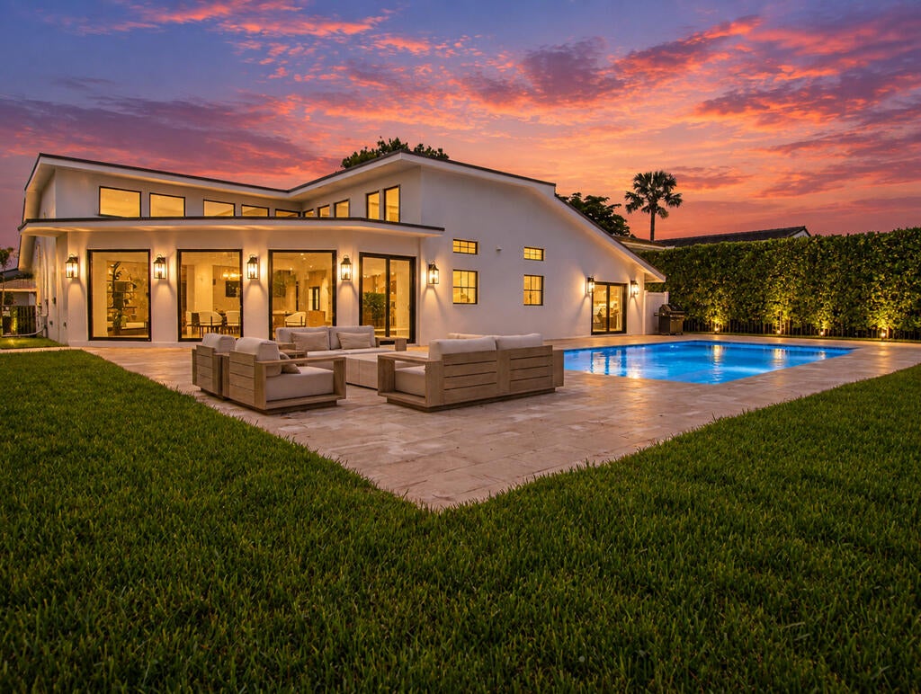 Properties | Stephanie Kaufman 4909 PINEVIEW Circle