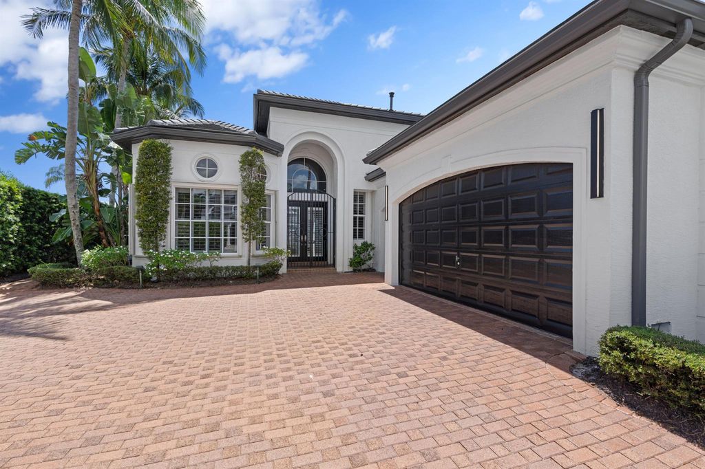 Photo of 16284 Via Venetia W, Delray Beach, FL 33484 (MLS # R11102703)